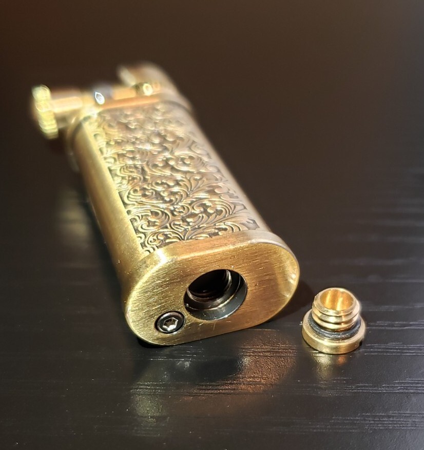 VINTAGE RETRO STYLE ROLLER LIGHTER Trench Retro Fuel Saving Lighter O Ring USA