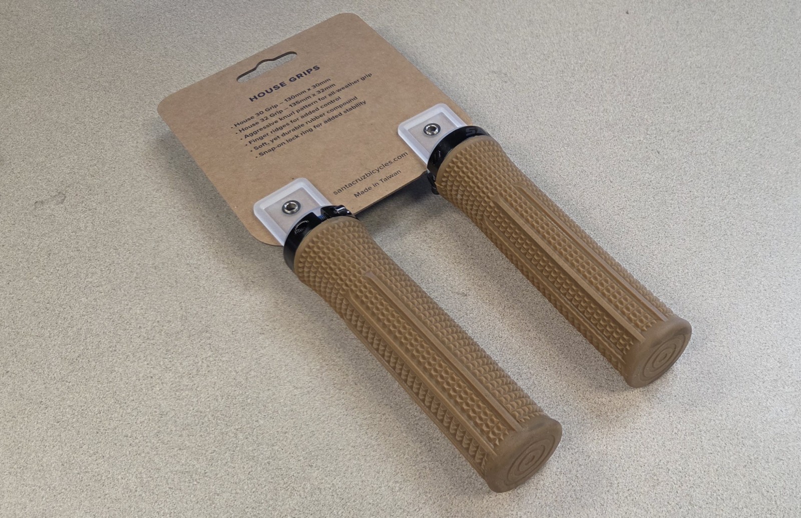 New Santa Cruz House Lock-On MTB Bicycle Grips 30mm Tan Brown FREE SHIP