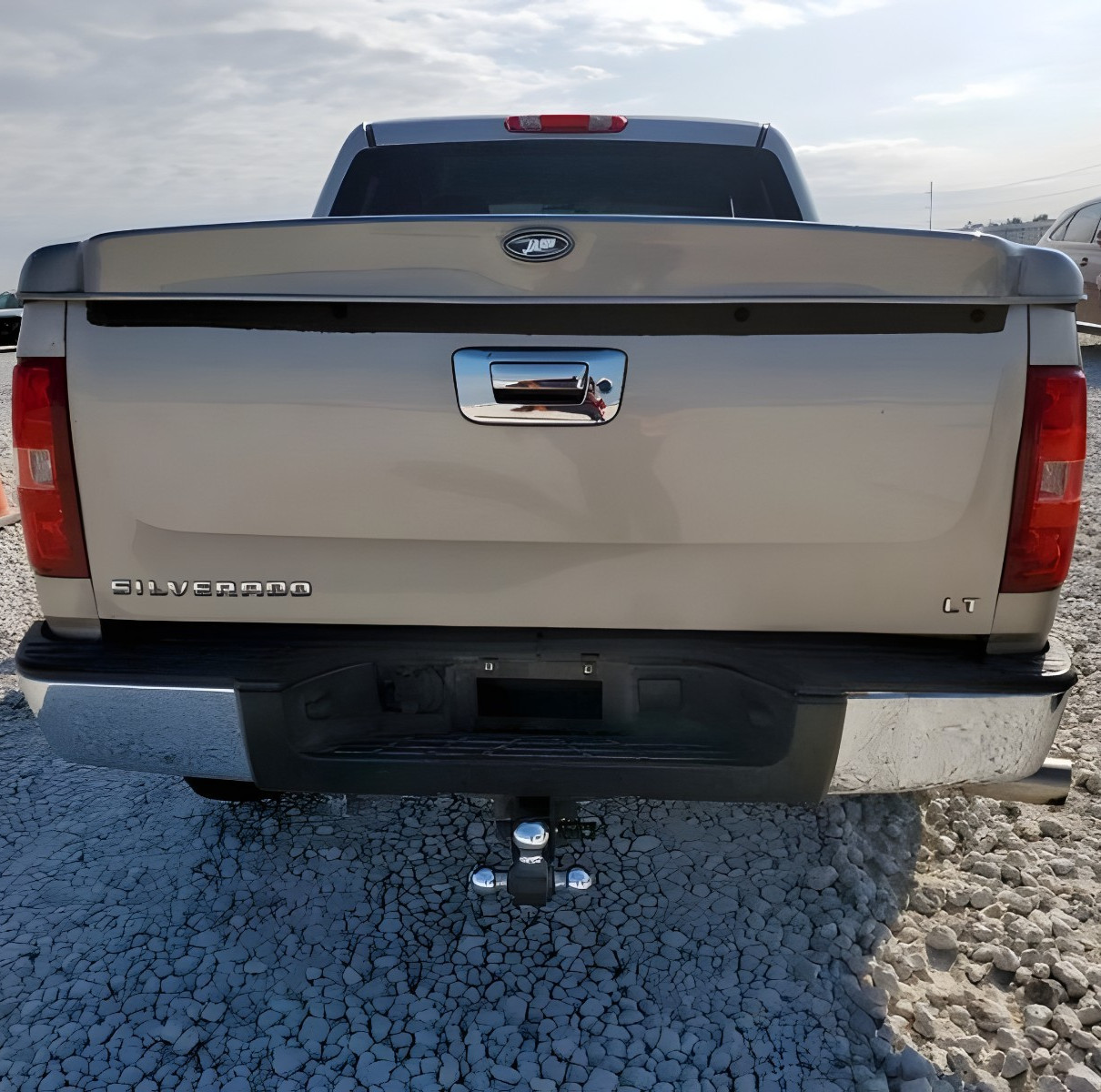 2007-2009 Chevy Silverado 1500 2500 3500 Engine Fuse Box 6.0L OEM