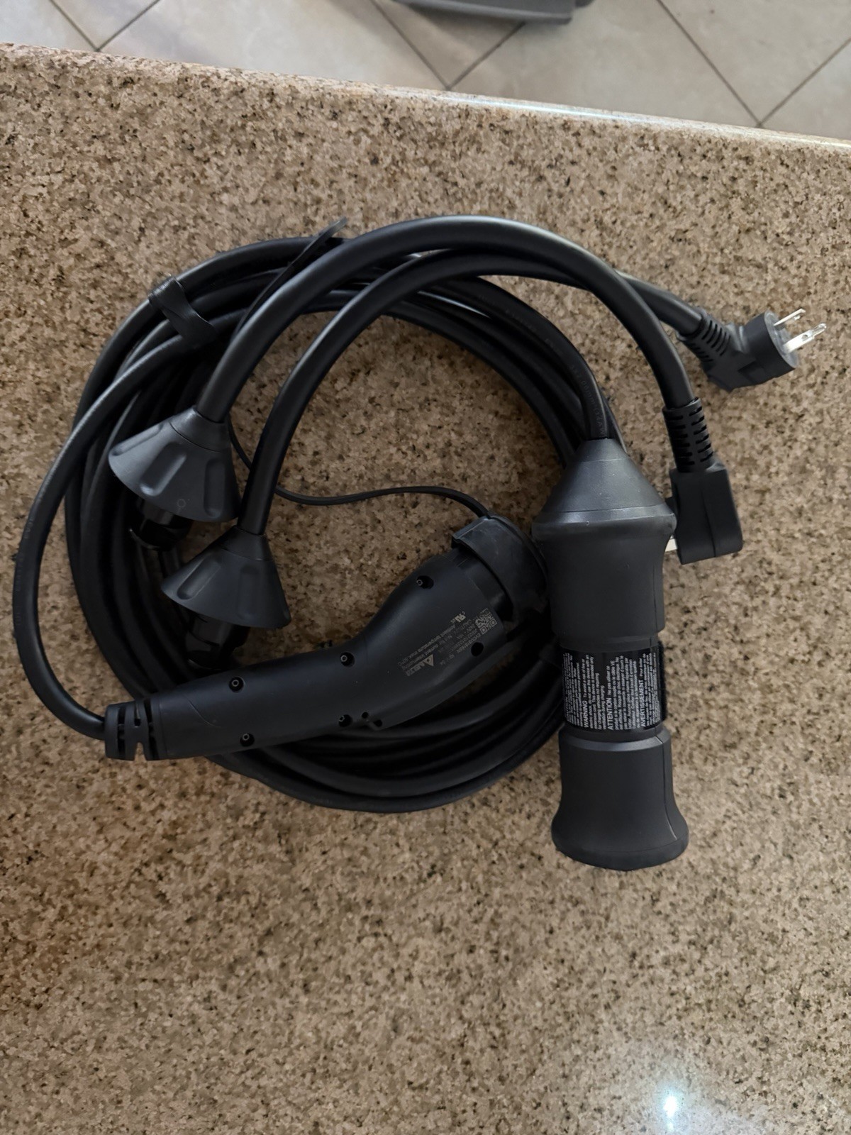 Volvo EV Charger S60 S90 XC60 XC90 XC40 Dual Voltage OEM Charging Cord 120-240V