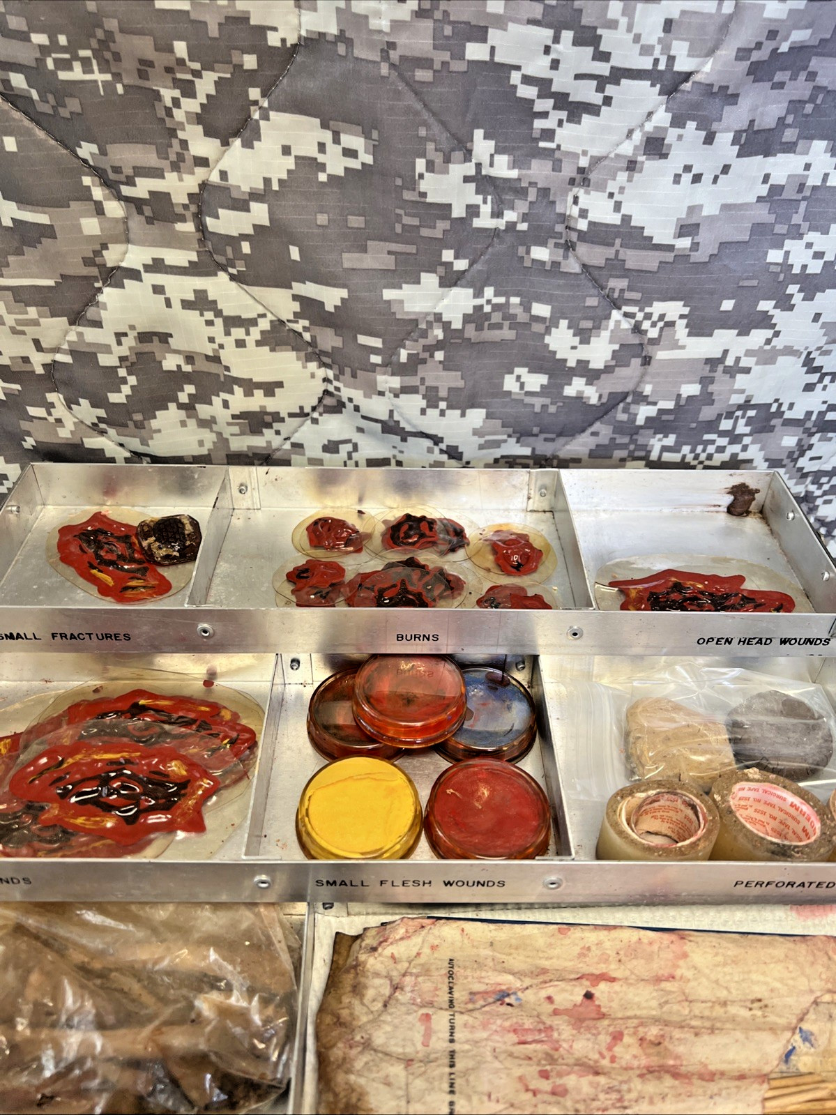 US ARMY Medical Service Casualty Simulation Kit Gentronics 1978 Training D-19