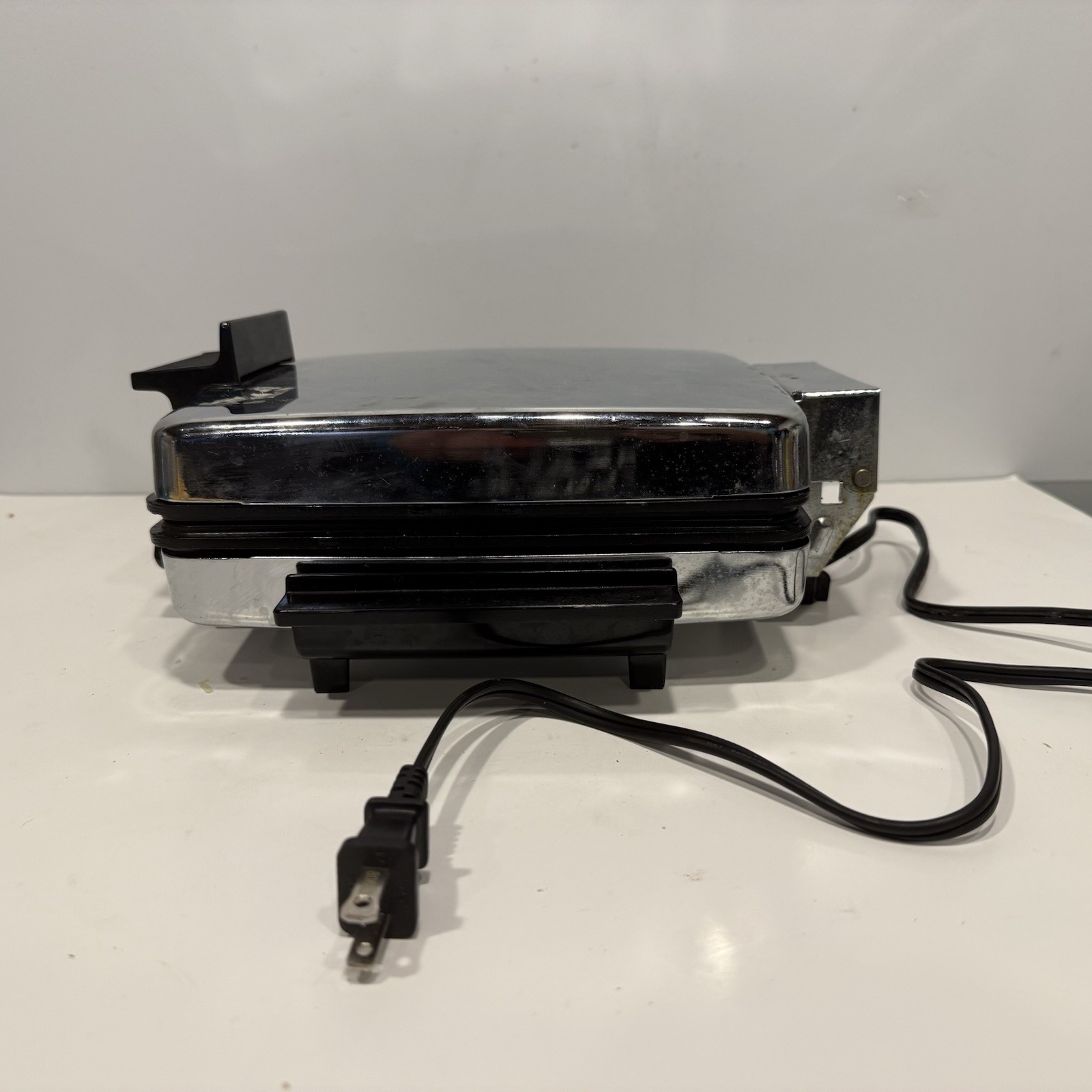 Vintage Black & Decker Grill - Waffle Baker Maker TESTED G48TD