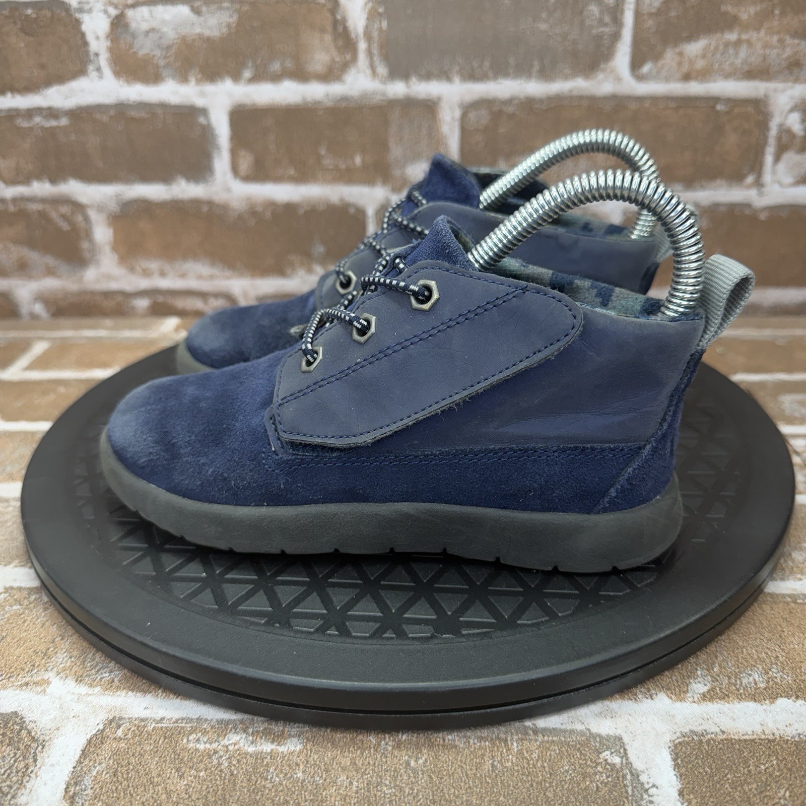 UGG Canoe Reflective Blue Chukka Boots Shoes 1096389 Boys Toddler Size 11