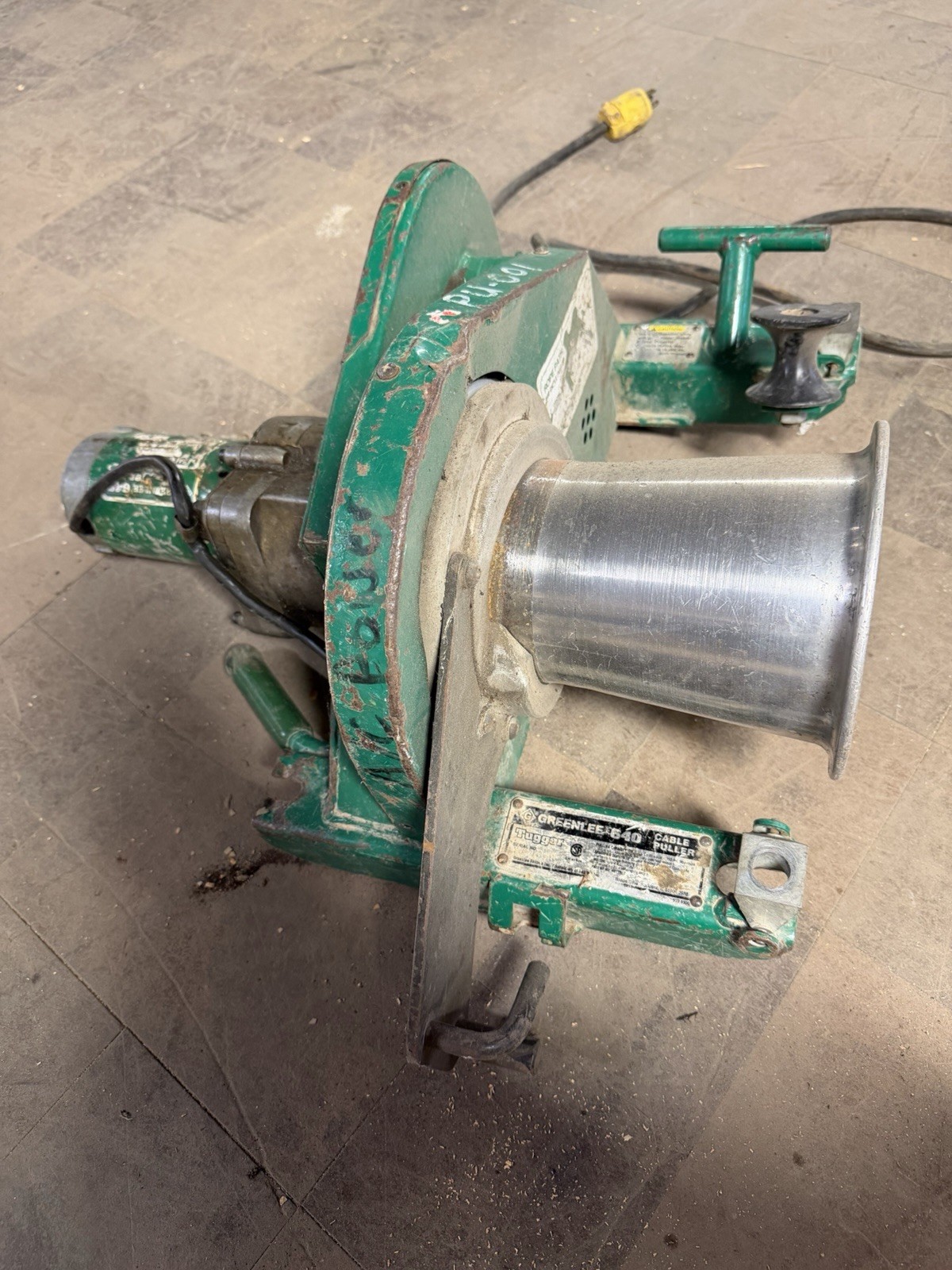 Greenlee 640 Cable Puller Green