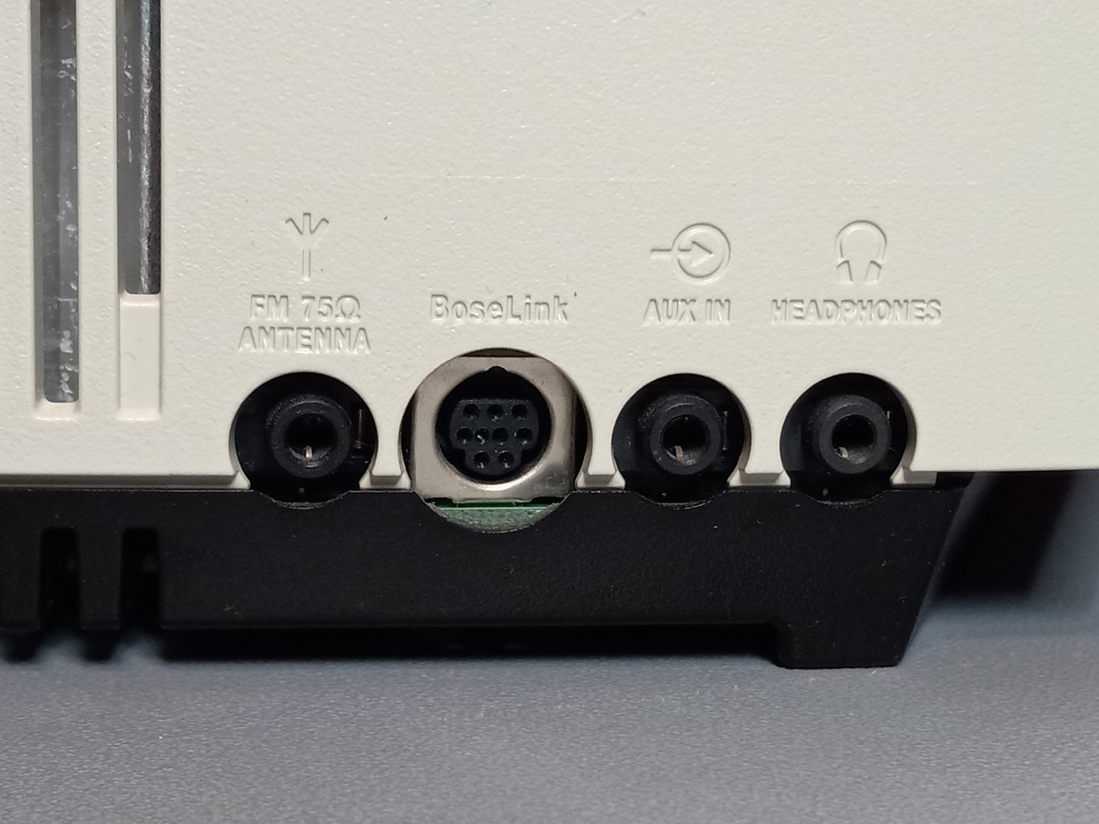 Bose Wave Radio II AM/FM Radio System Alarm w Remote Model# AWR1B1 - Works Great