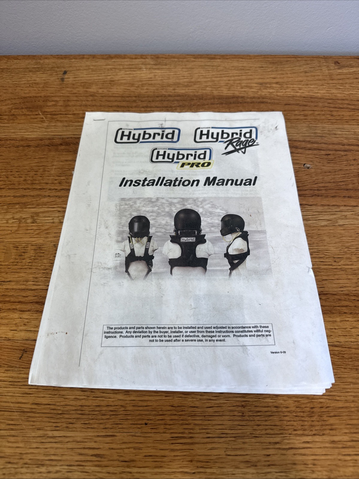 Hutchens Racing Hybrid Pro Head Restraint M Medium Quick Release Tether SFI 38.1