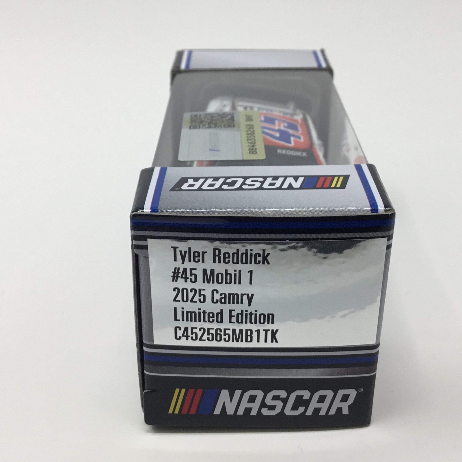Tyler Reddick 2025 Mobil 1 1:64 Diecast