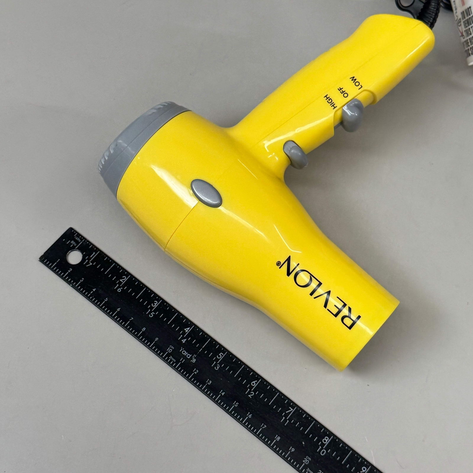 REVLON Super Lightweight and Compact 1875W Ionic Hair Dryer Yellow RV477