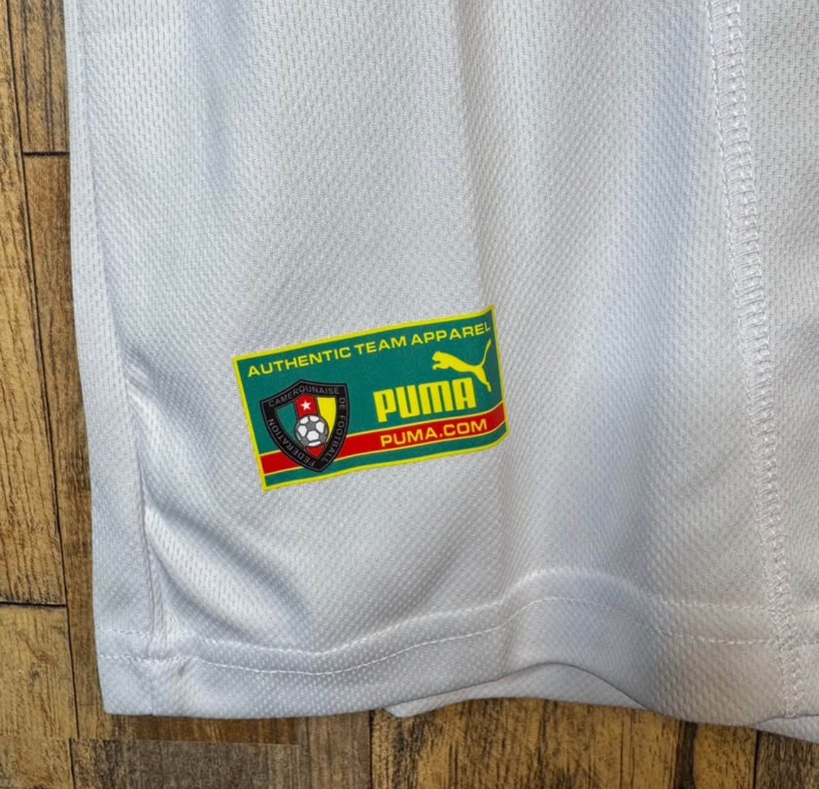 Cameroon 2002 Away WC Men’s L Soccer Jersey ETO’O #9