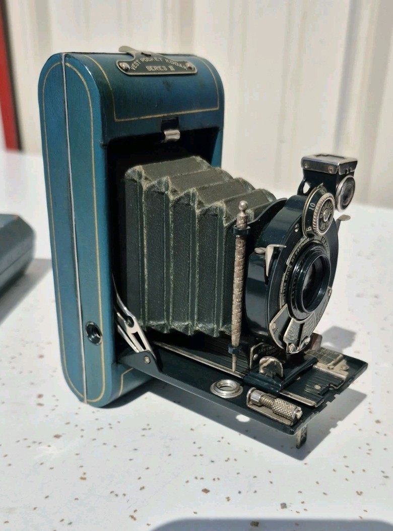 Kodak Eastman Blue Vest Pocket III Folding Bellows Camera