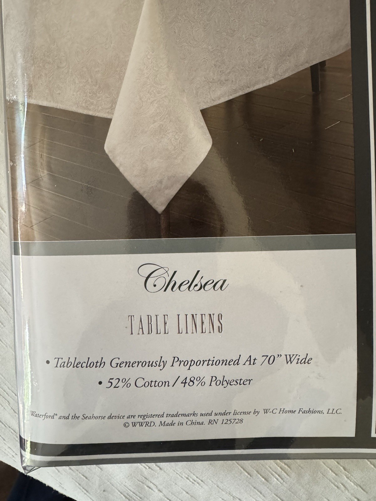 $70 NEW PEARL CHELSEA WATERFORD LINENS TABLECLOTH Oblong 70”x104” 8 To 10 Seats