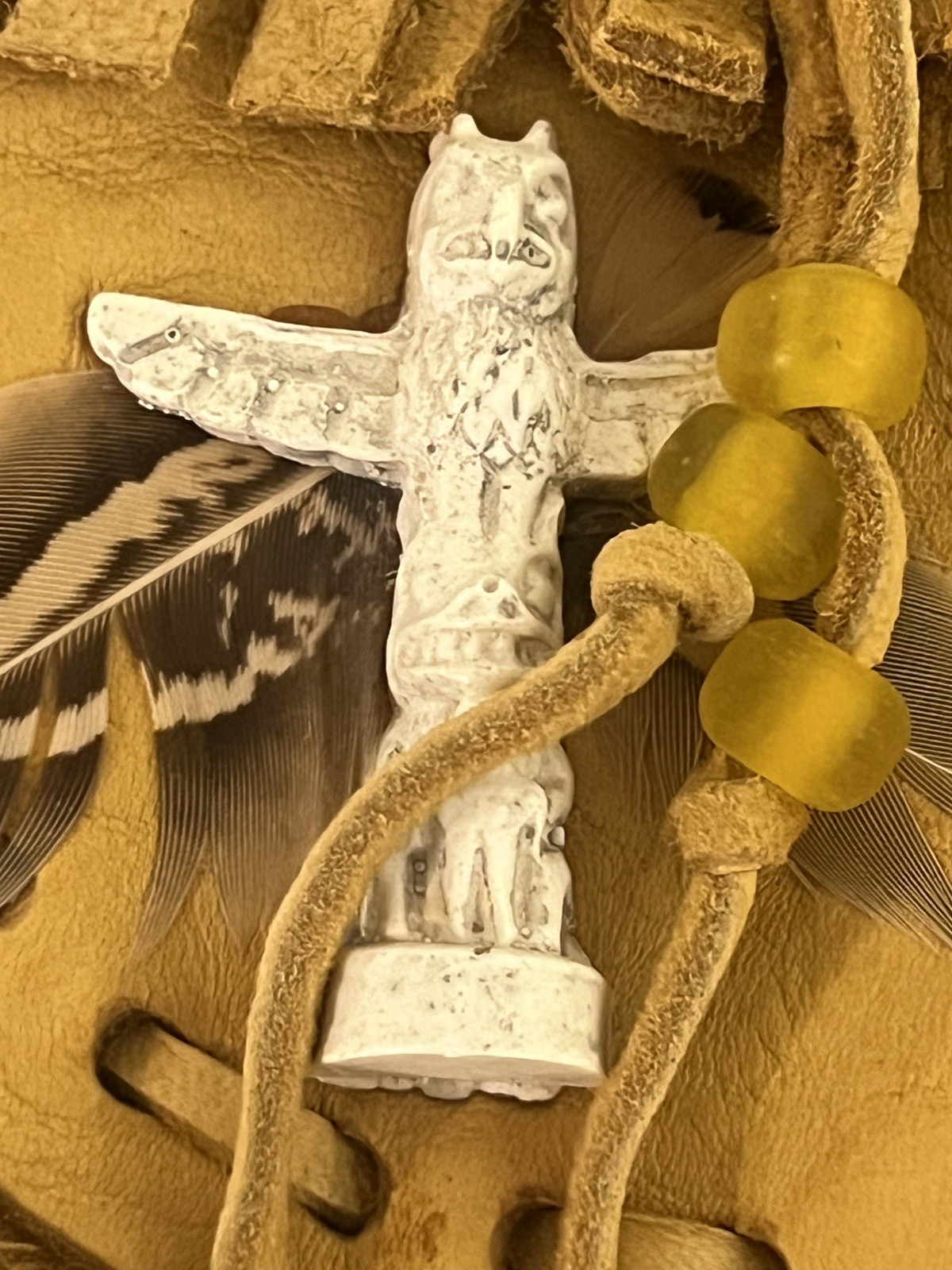 NATIVE AMERICAN MADE Animal Hide MEDICINE BAG, TAN With FRINGE