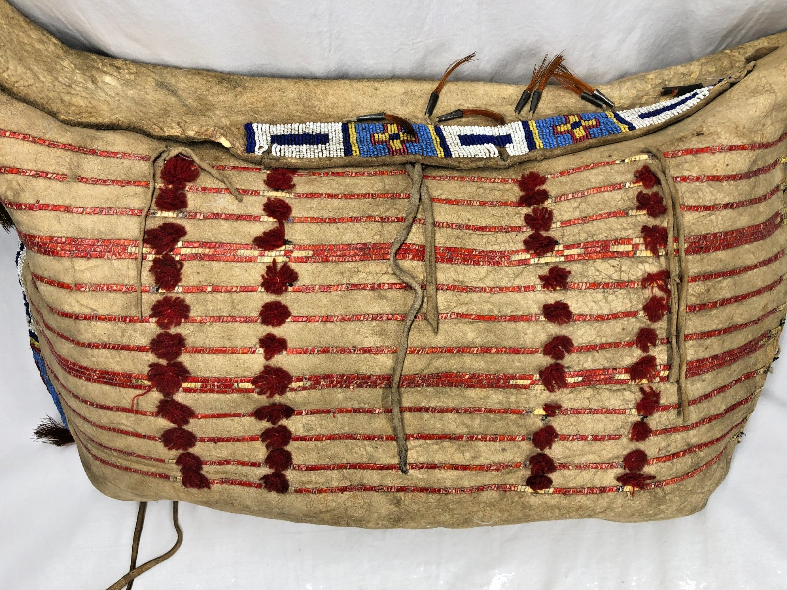 ANTIQUE LATE 1800'S SIOUX TEEPEE BAG OR SADDLE BAG W/ QUILL & BEADED DECORATIONS