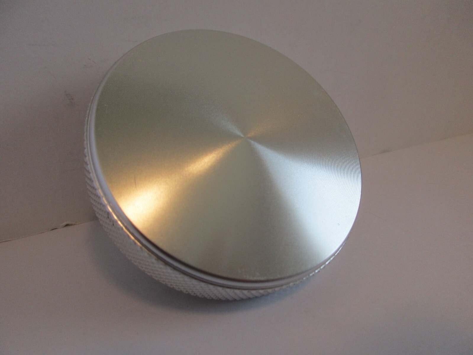 ANODIZED ALUMINUM RADIATOR CAP ROUND 16 LB CHEVY FORD MOPAR HOT ROD #9991