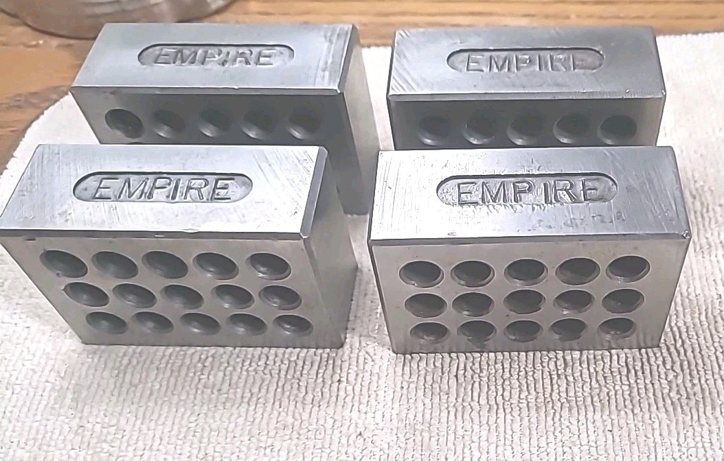 2 PAIR OF 1-2-3 STEEL SETUP / PARALLEL BLOCKS Approximately 1 1/4" X 2" X 3"