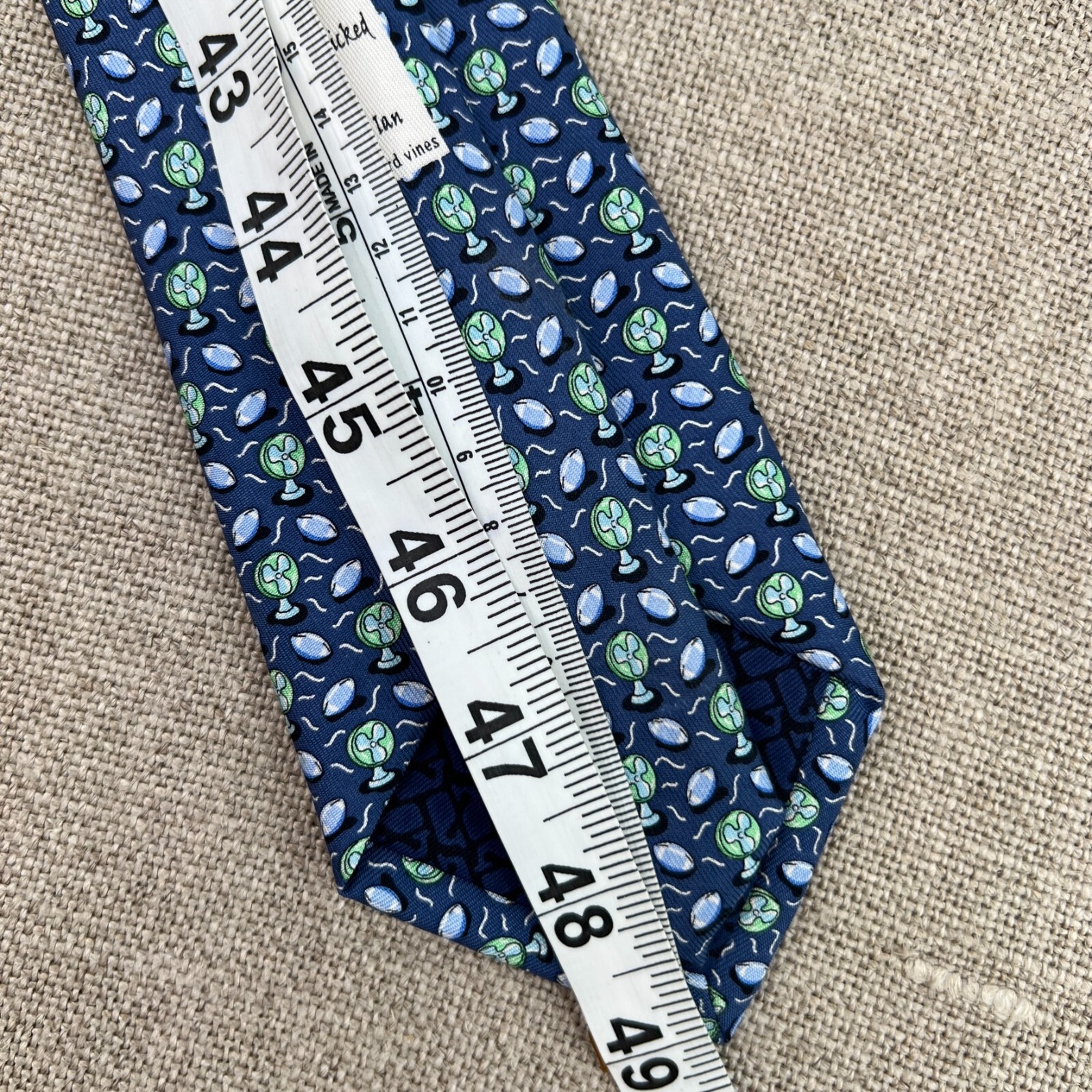 Vineyard Vines Tie Boy Silk Football Fan Vineyard 49x3.25 Hand Made USA Core Nw