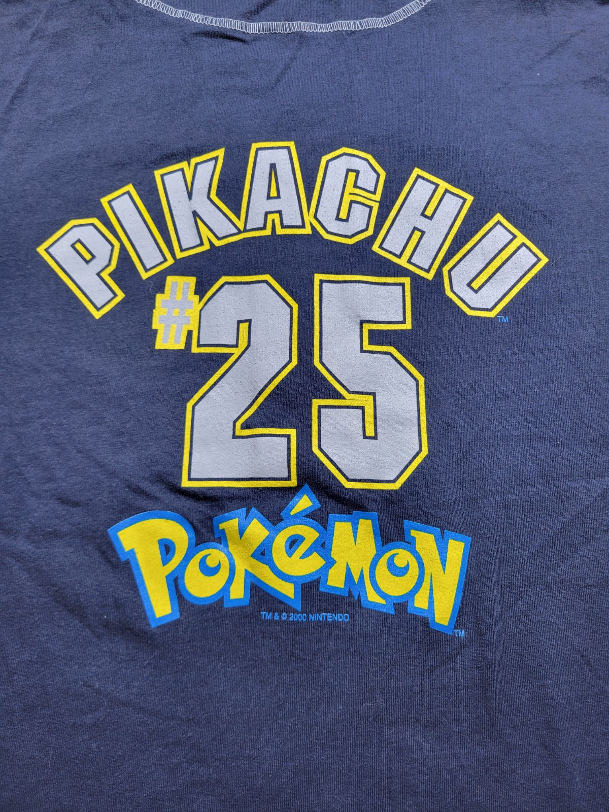 Vintage Pokemon Pikachu 2000 Nintendo Basketball T-Shirt Size Youth XL