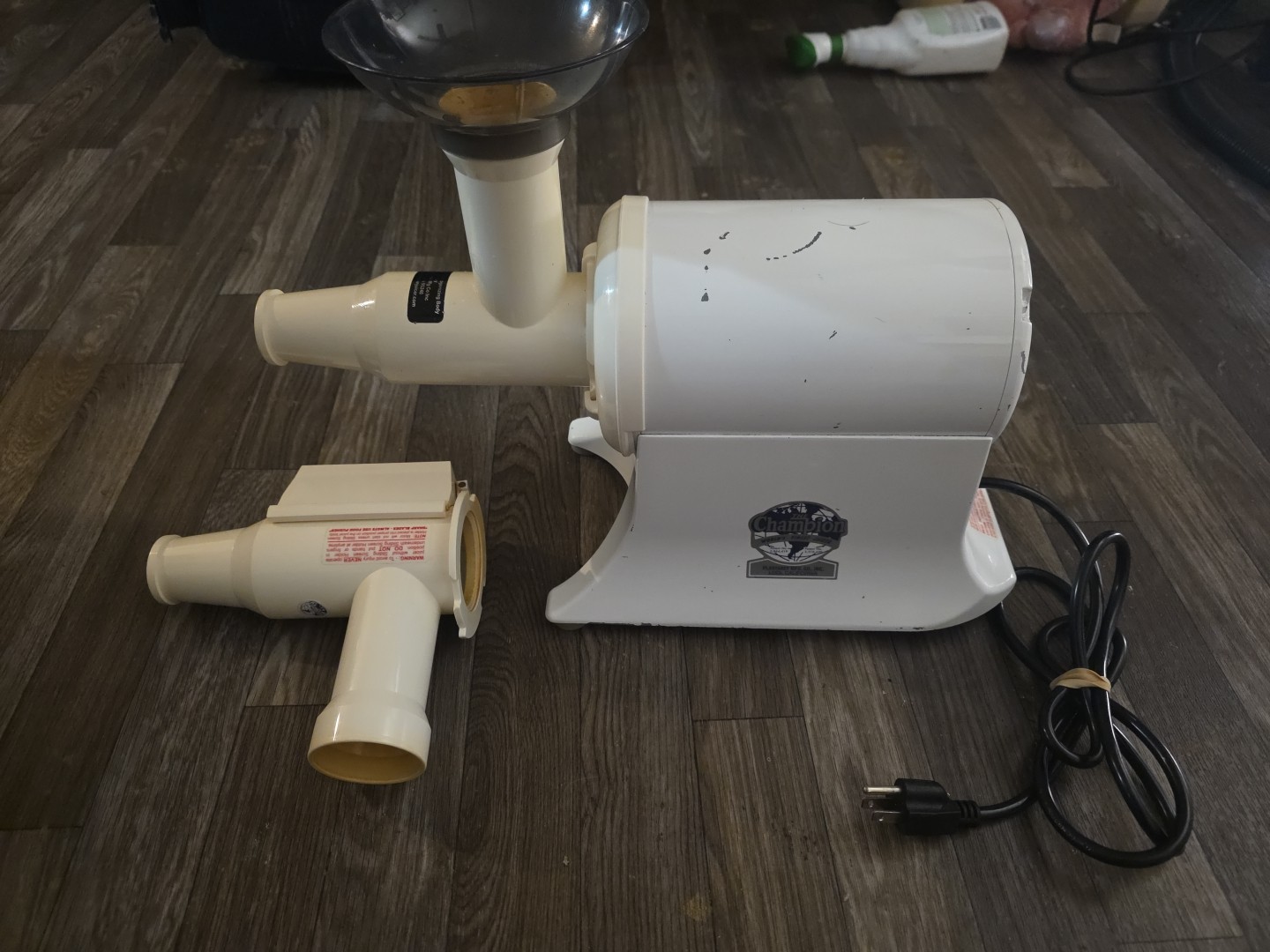 VTG Champion Juicer 1/3 HP Heavy Duty Motor Model G5-PG-710-PN ( Some Staining )