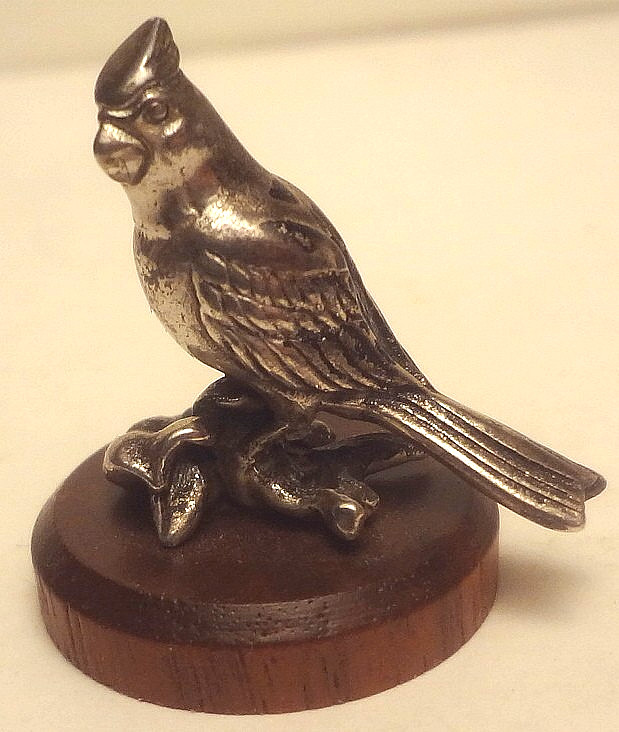 HTF 1985 KIRK STIEFF sterling silver CARDINAL bird MINI SERIES on WOOD PLATEAU