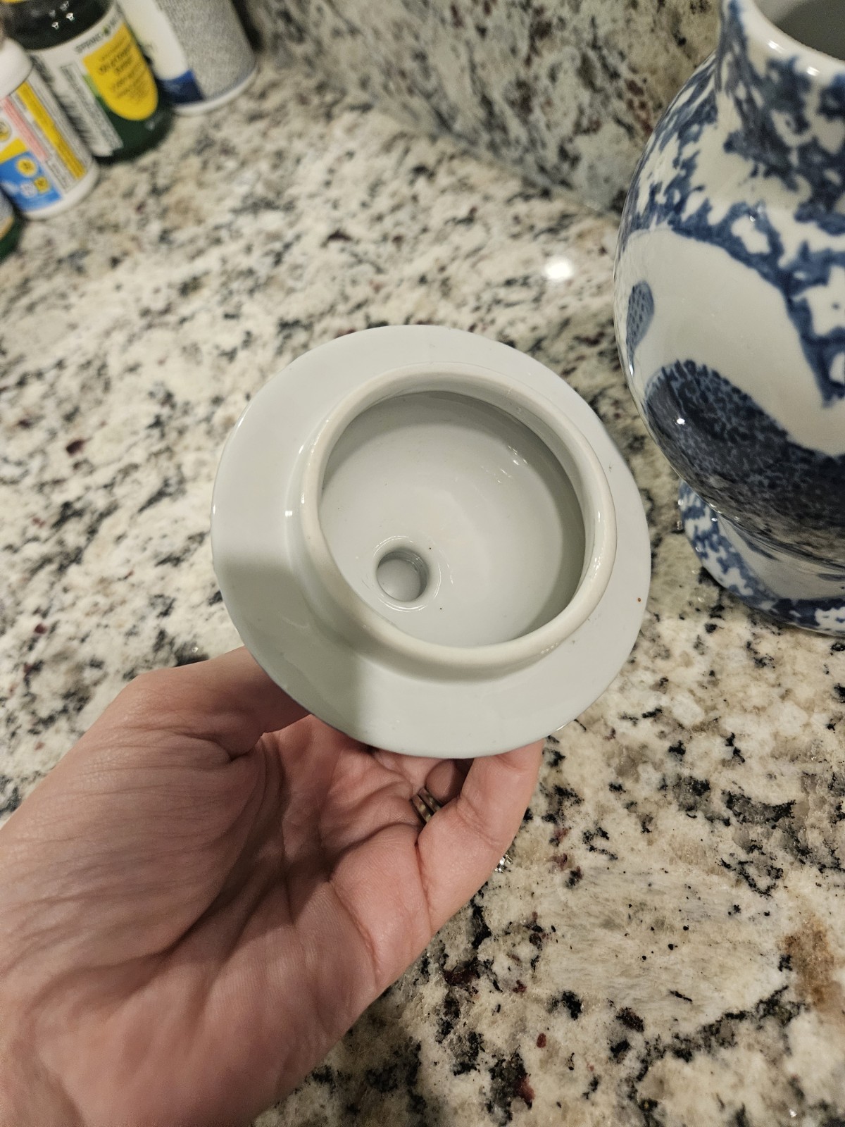 Home decor - Gorgeous ginger jar in cobalt blue heart design and mottled pattern