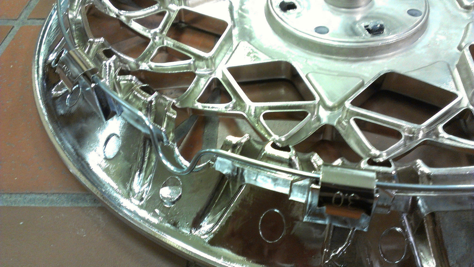 NEW 1998 - 2002 Hubcap 16" Rim Wheel Cover Chrome for Mercury Grand Marquis