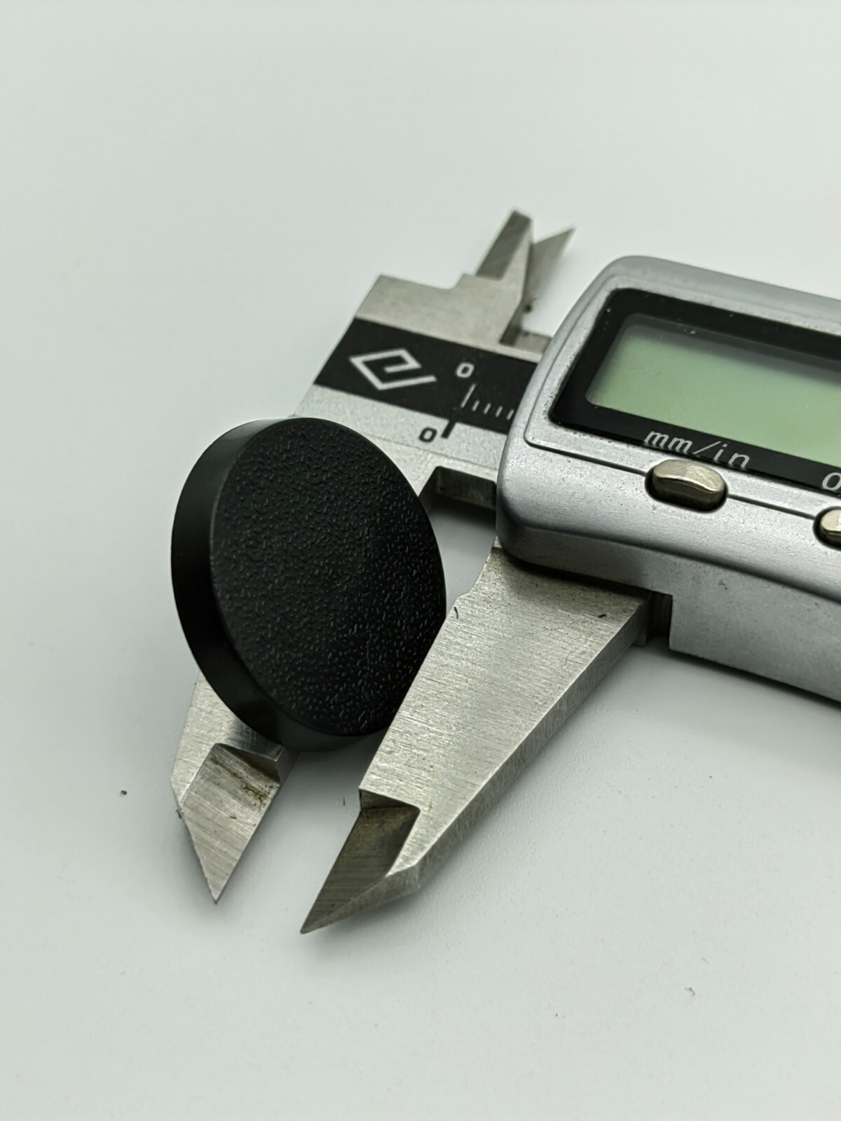 Lot Of 100 25mm Round Bases Used For Warhammer 40k + AoS Games Workshop Bitz