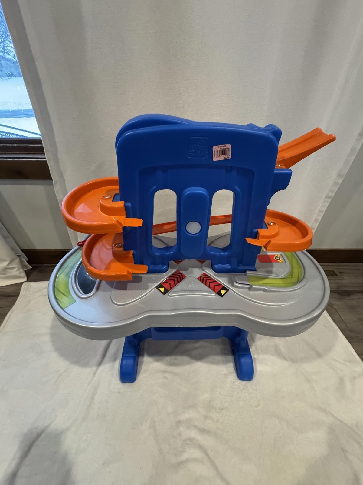 FREE SHIPPING Step 2 Hot Wheels Road Rally Raceway Car Track Play Table Step2