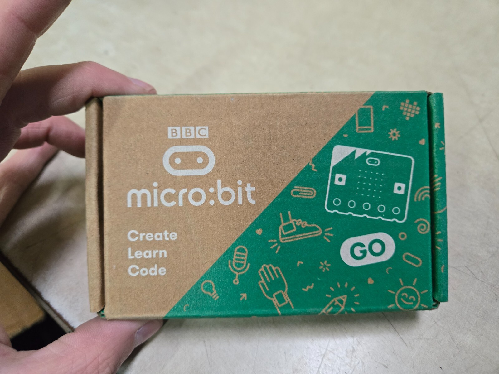 SEALED BBC MICRO BIT CREATE LEARN CODE: V2-RS SKU:233-6796-MEF-V221
