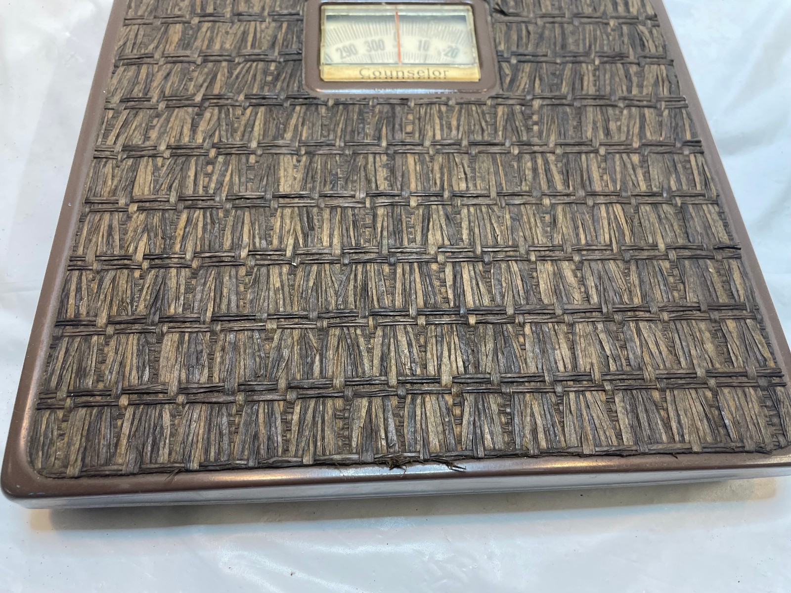 Vintage Counselor Bathroom Floor Scale Rattan Woven Pattern Mechanical 300 lbs