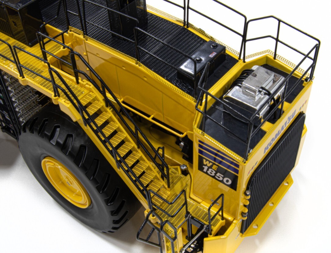 Komatsu WE1850 Wheel Loader - Weiss Bros 1:50 Scale Diecast Model #WBR034 New