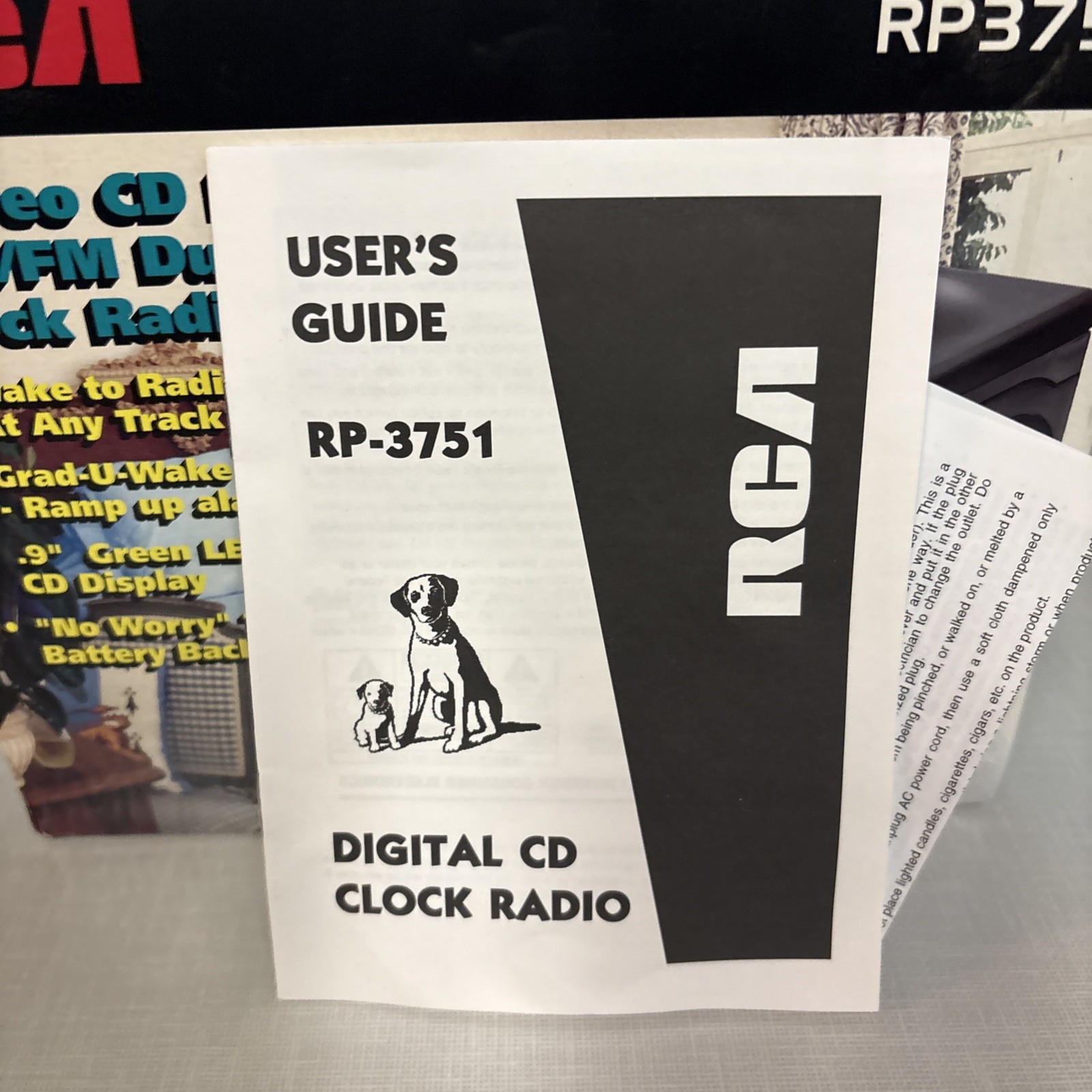 RCA Stereo CD Clock Radio RP3751A Dual Alarm AM FM Player Gray Compact Disc