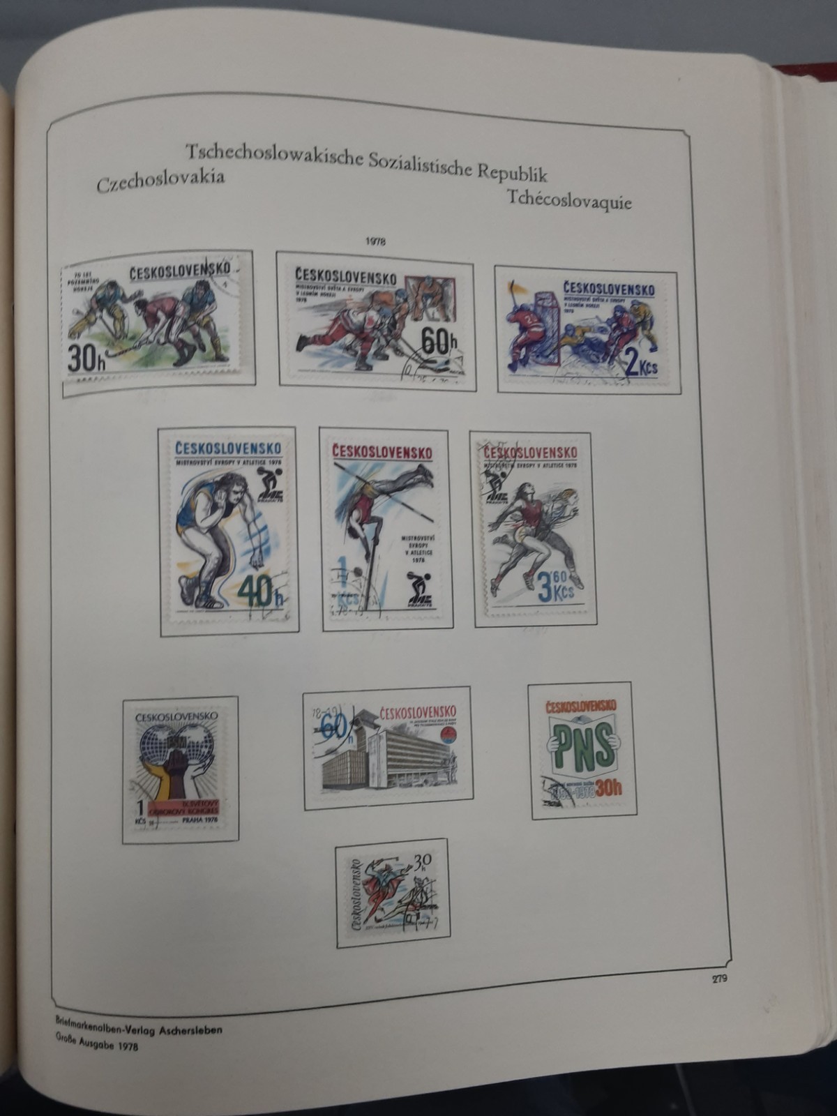 1968-1987 Czechoslovakia Soviet Socialist Republic Abria Album 1,000 + stamps