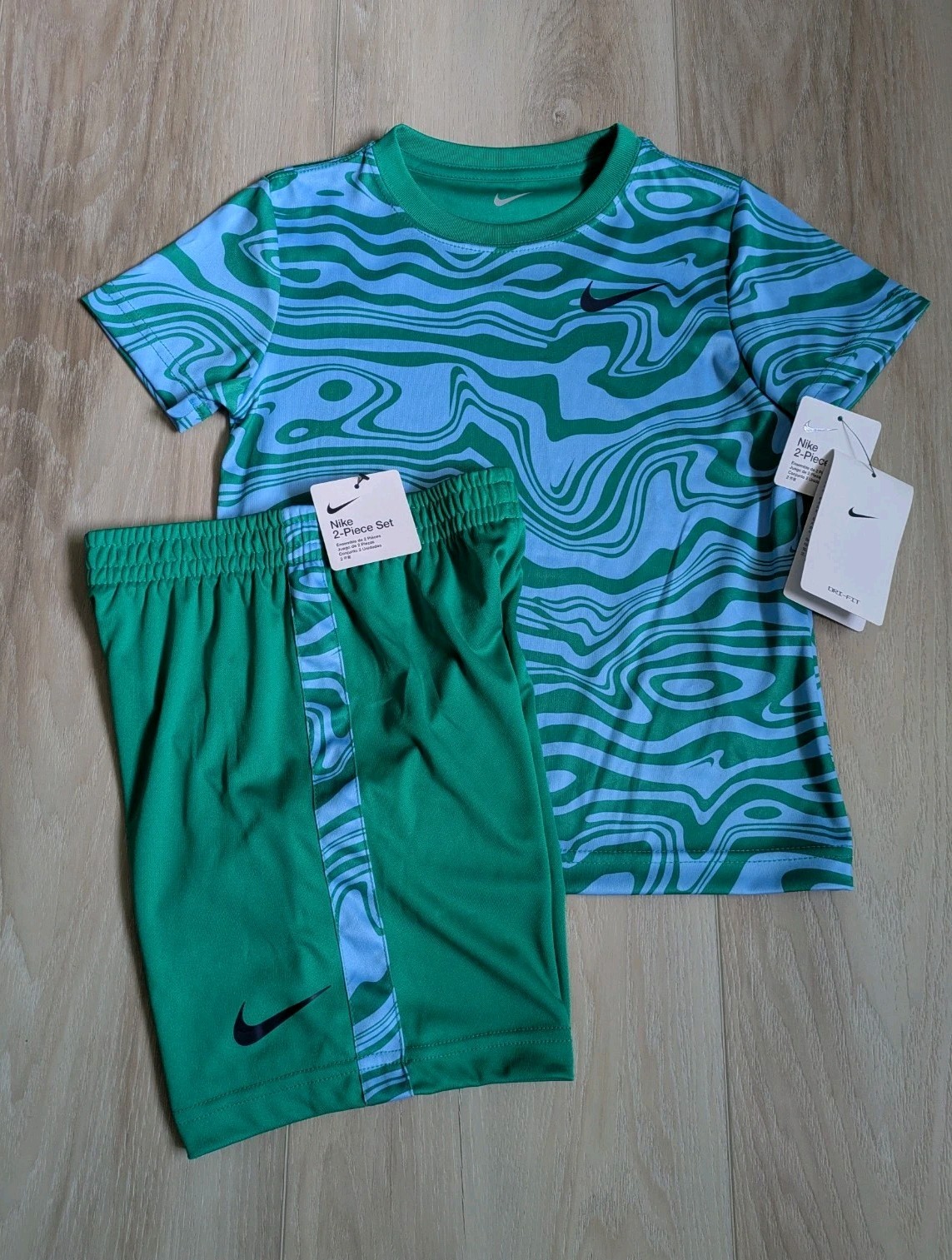 Nike Boys Size 6 T-Shirt & Shorts Set Green Activewear