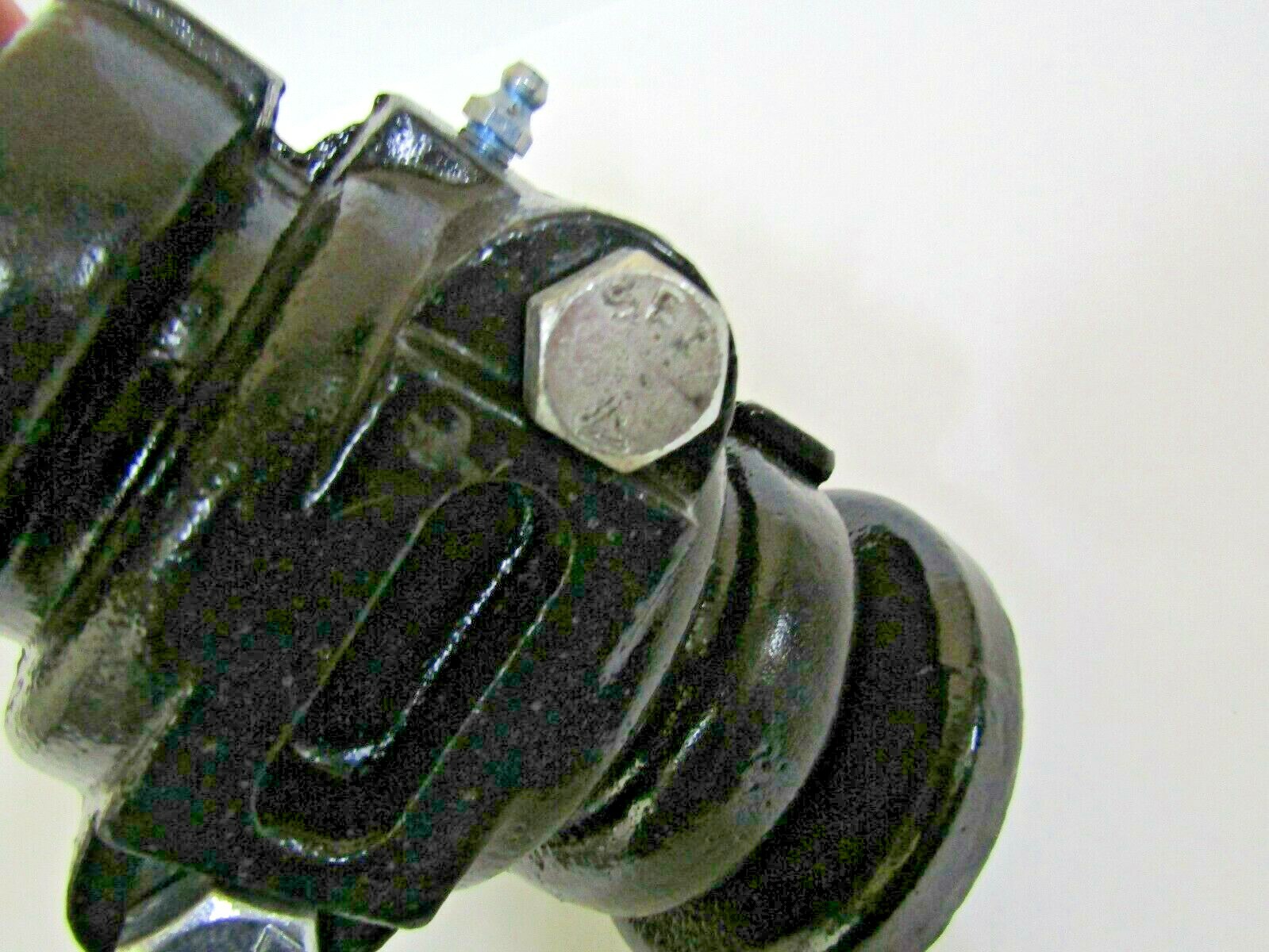 COMPLETE DISC HARROW BEARING ASSEMBLY, 1" SQ 7-1/2" RIBBED SPOOL WITH CAPS BOLT