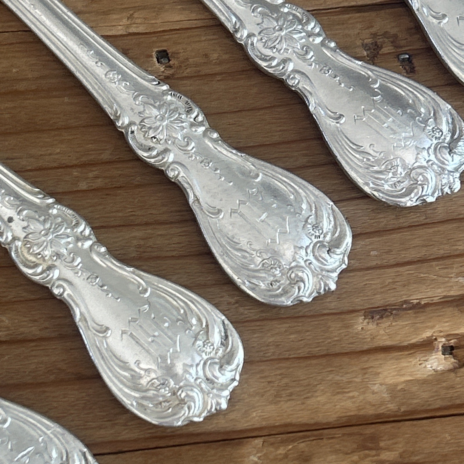 (6) Old Master by Towle Sterling Silver Flat Butter Knife Spread 5.75" abt 164g