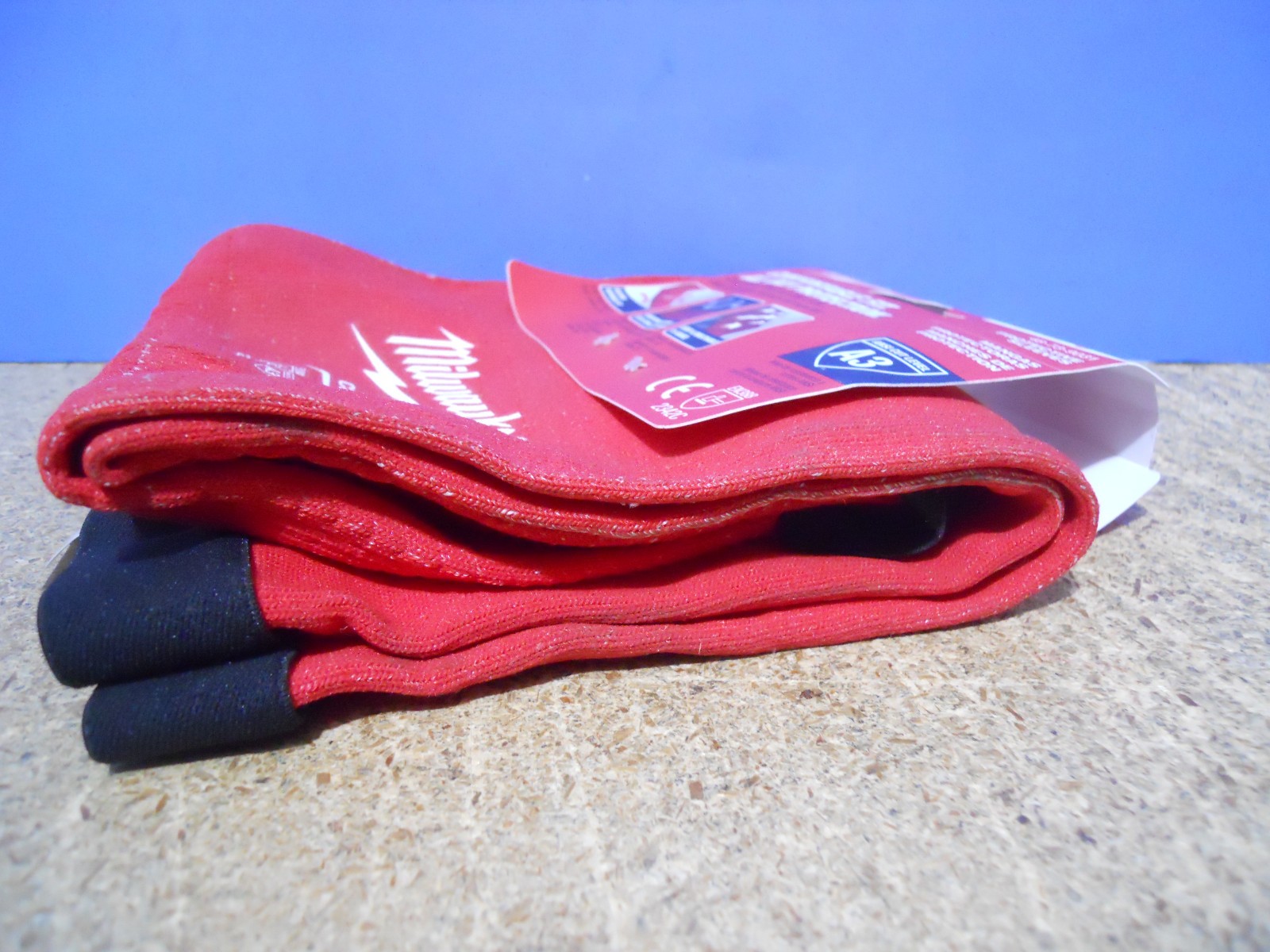 Milwaukee 18" Cut Resistant Protective Sleeves Cut Level A3 48-73-9031 **READ**