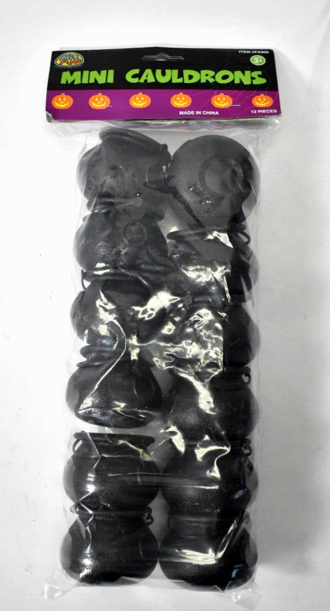 Kid Fun Mini Witch Cauldron Kettles 12 Pack Black Halloween Decoration FA906