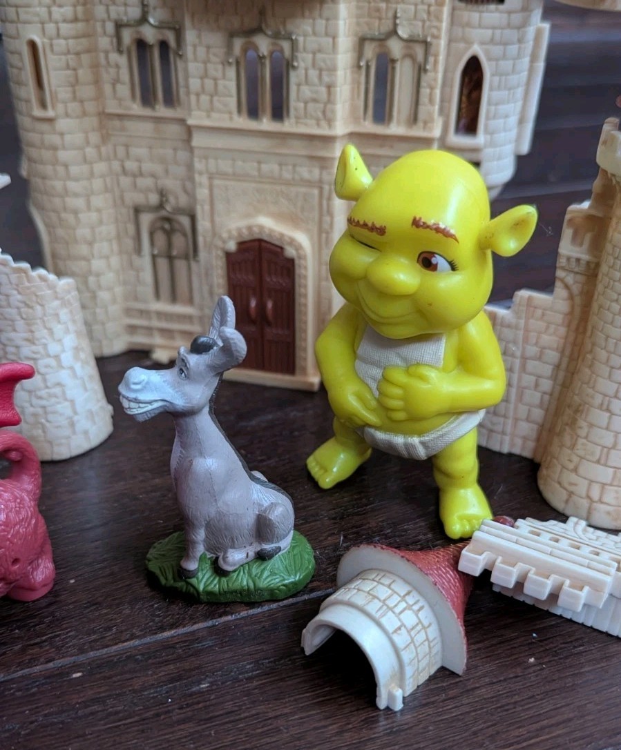 Shrek 2 Far Away Castle Micro Playset Mini Figure Set Lot Incomplete Parts