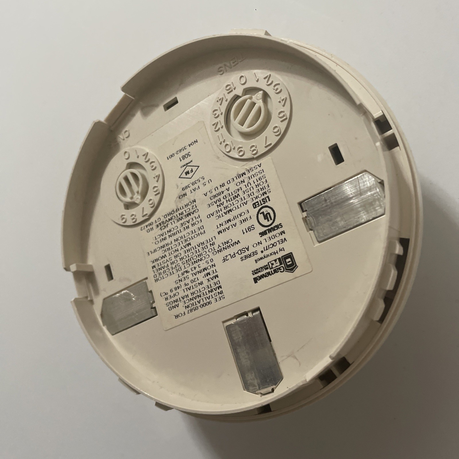 ASD-PL2F - Gamewell FCI Ivory Fire Alarm Addressable Smoke Detector - Tested