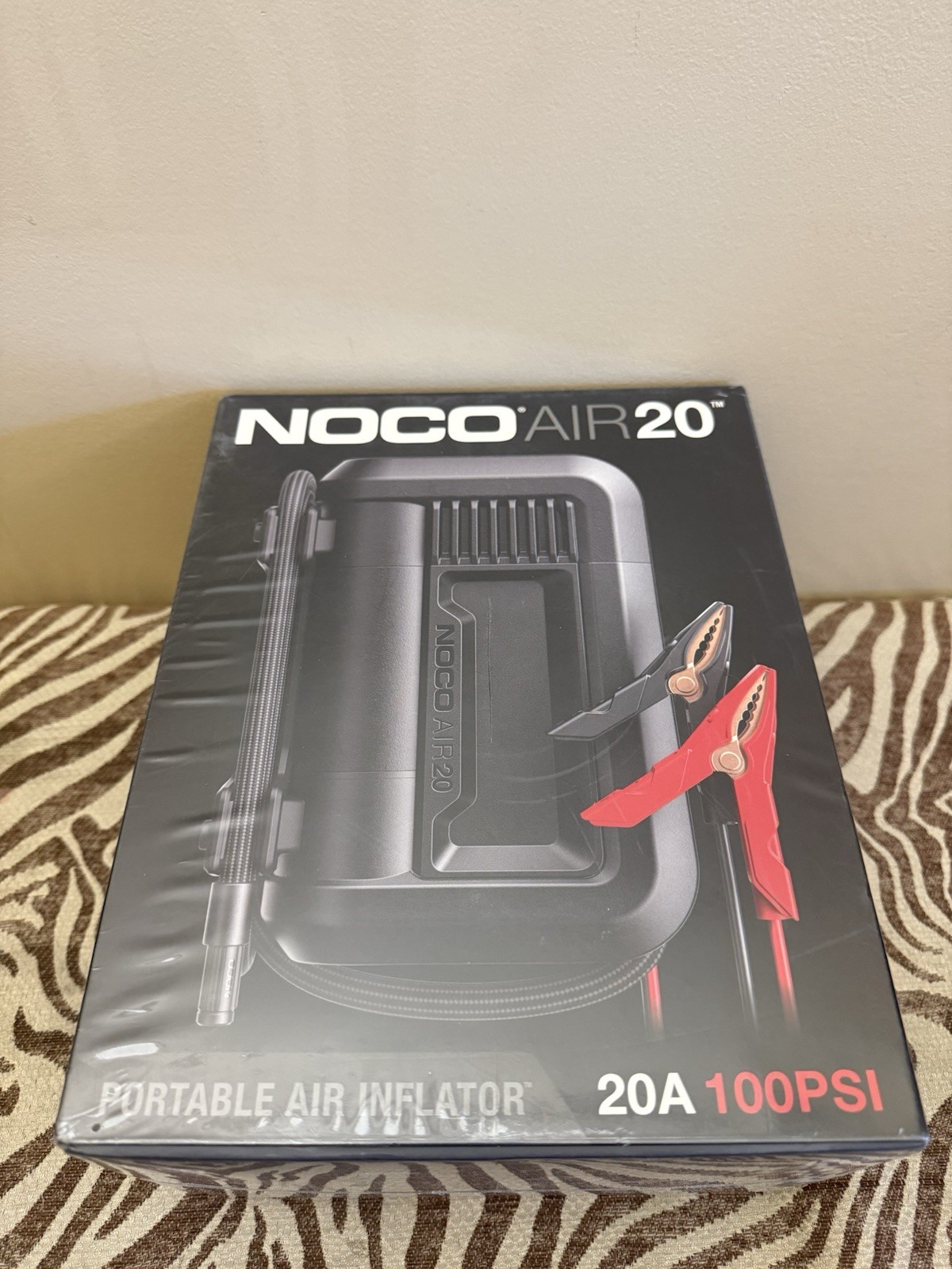 NOCO AIR20 UltraFast 20A 100 PSI 12V Portable Tire Inflator and Air Compressor