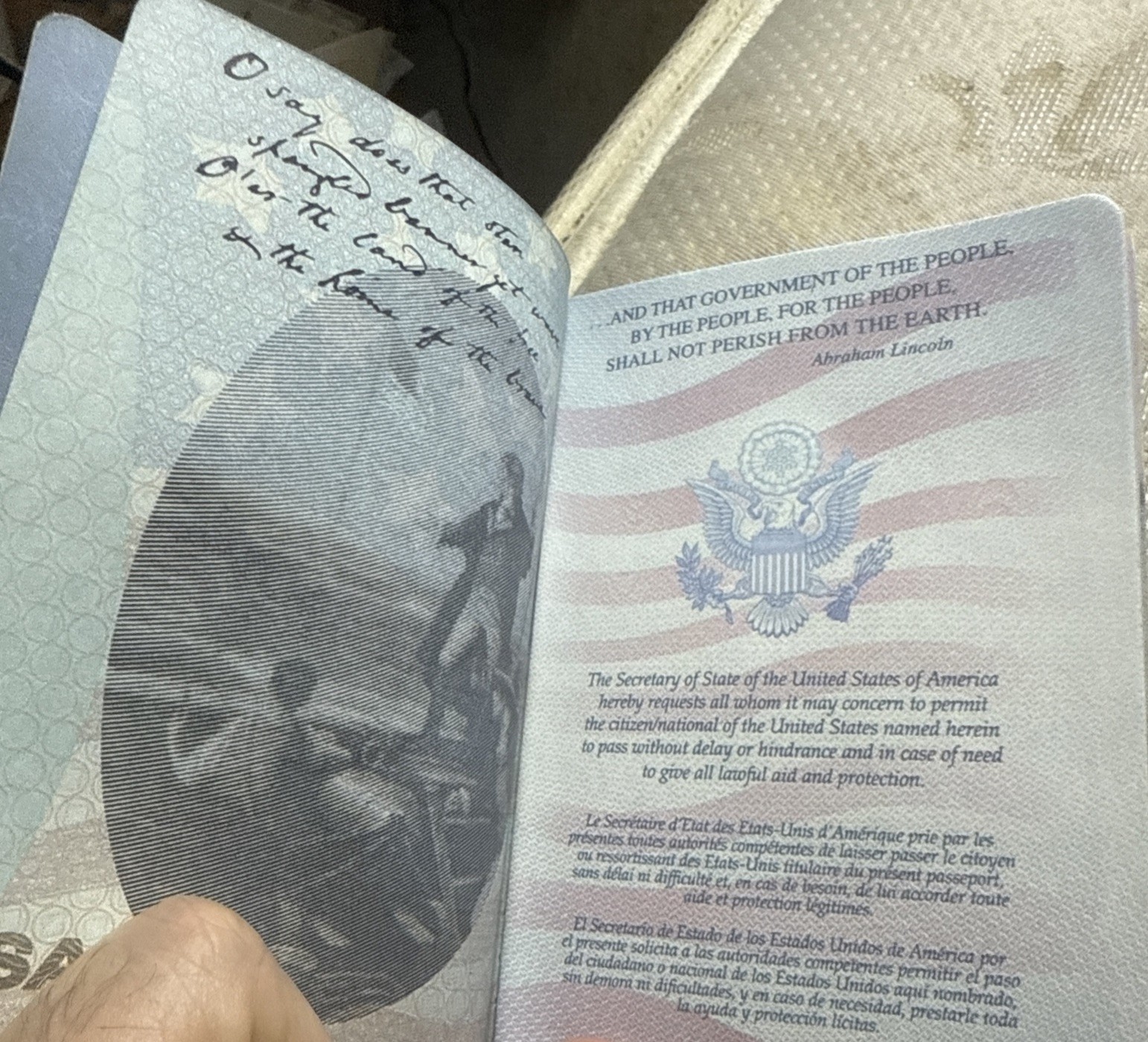 RETIRED “U.S.A. PASSPORT SIMULATION-PROP - Full COLOR - Passport- MOVIE PROP🎥