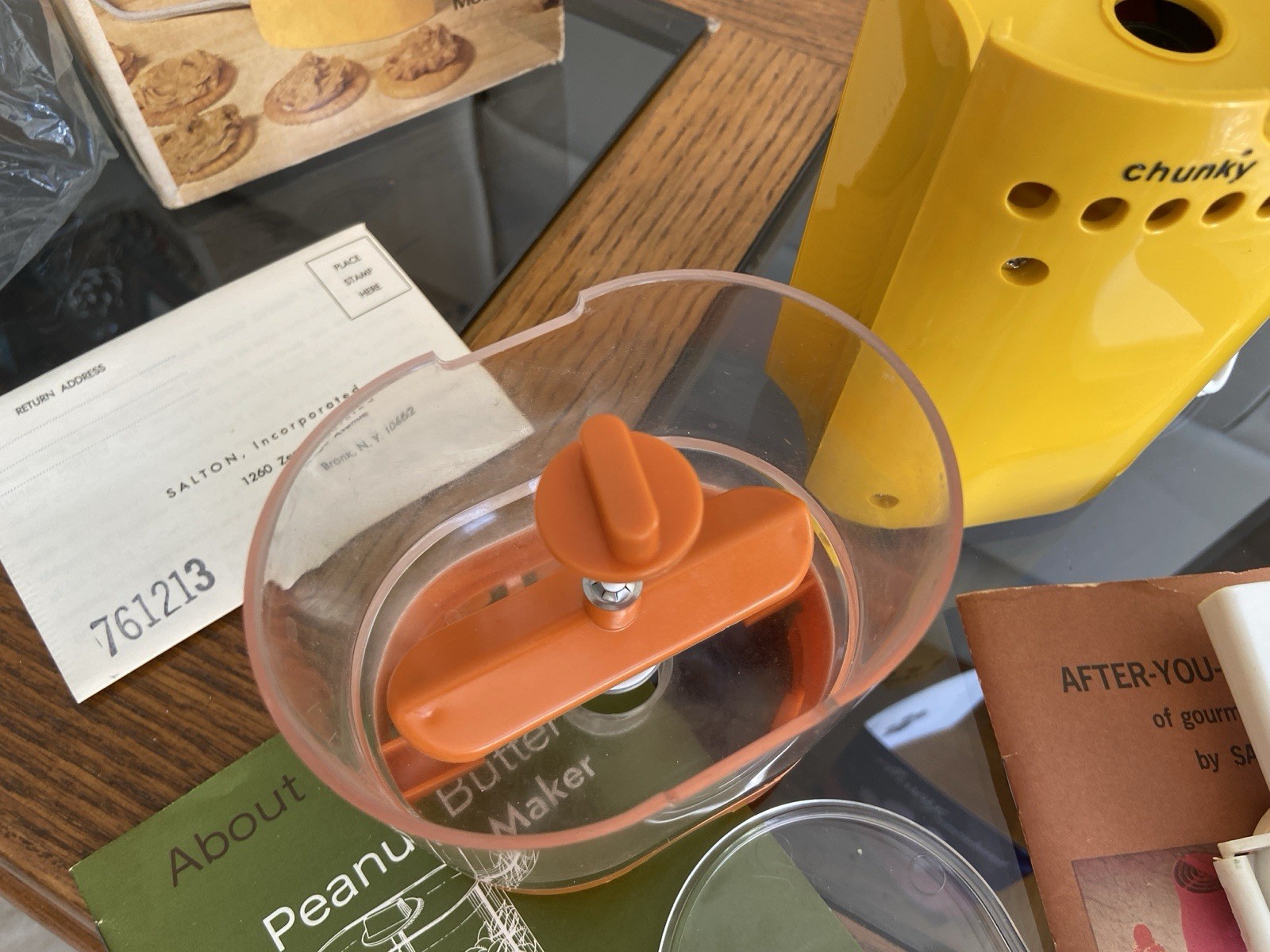 Salton Peanut Butter Maker 1970's Nostalgic Vintage Kitchen Model PB-2 Yellow