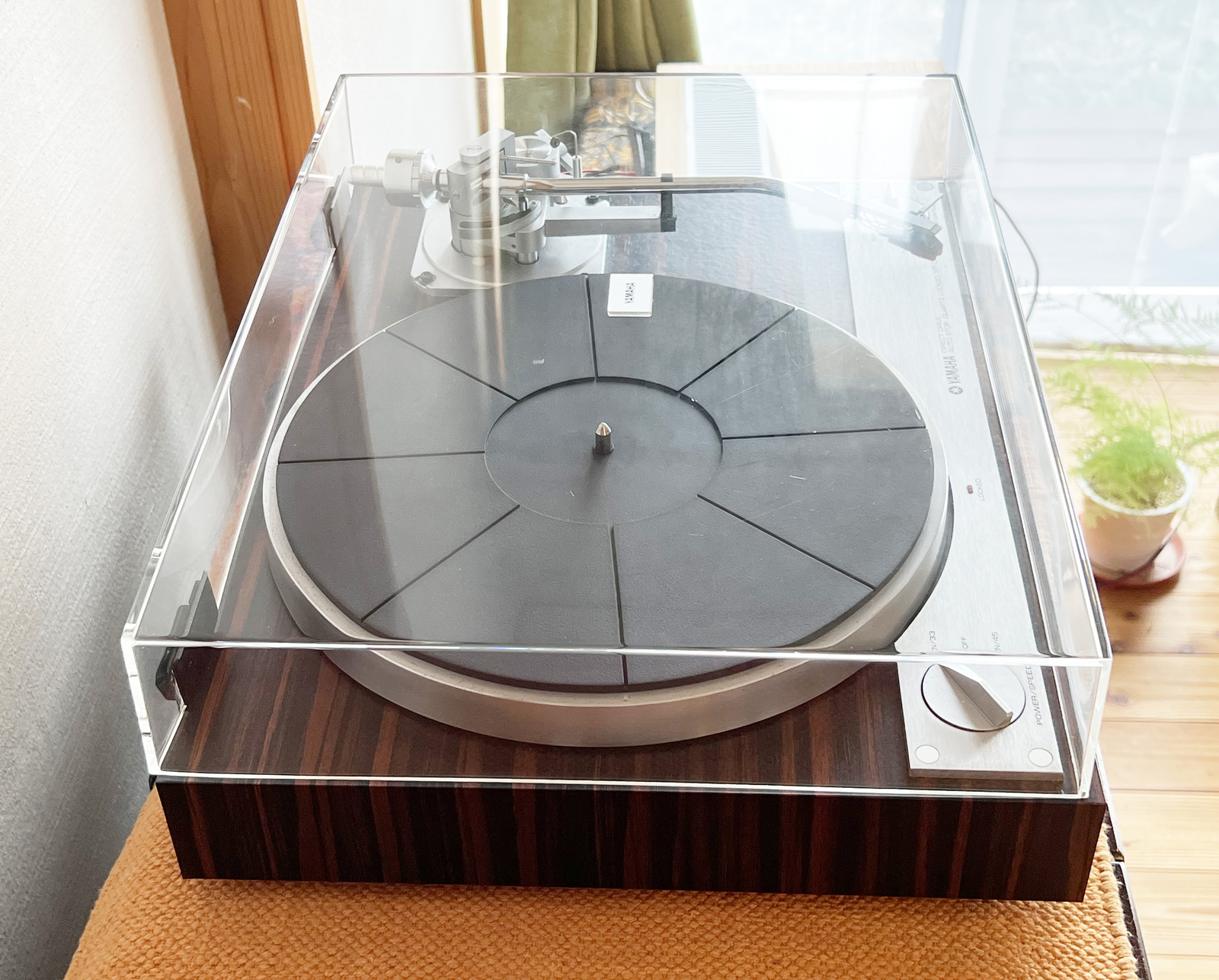 Yamaha YP-D71 Direct Drive Record Player Turntable Confirmed Excellent Operation
