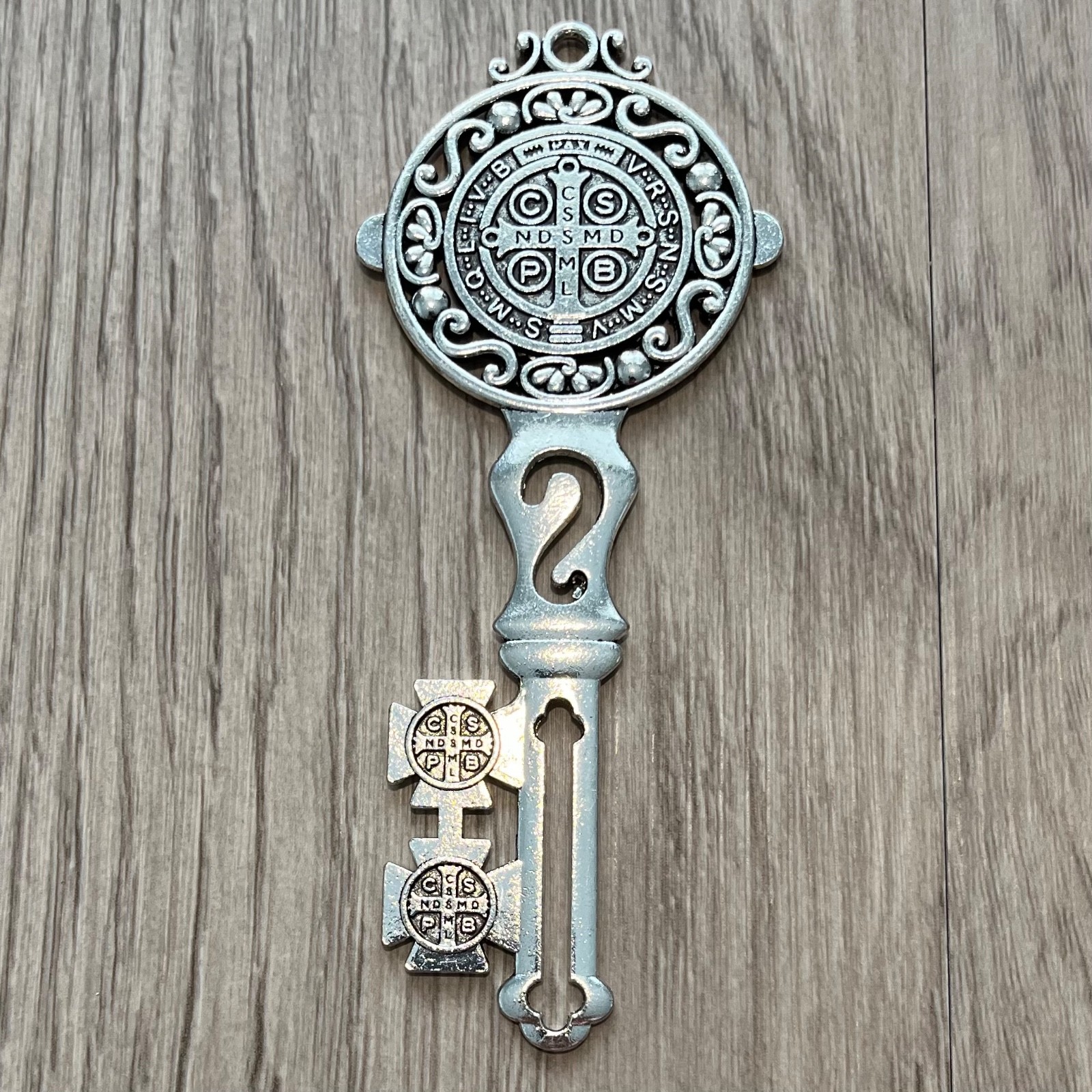 Large St BENEDICT Key To Heaven Medal 5” Silver Protection Llave de San Benito