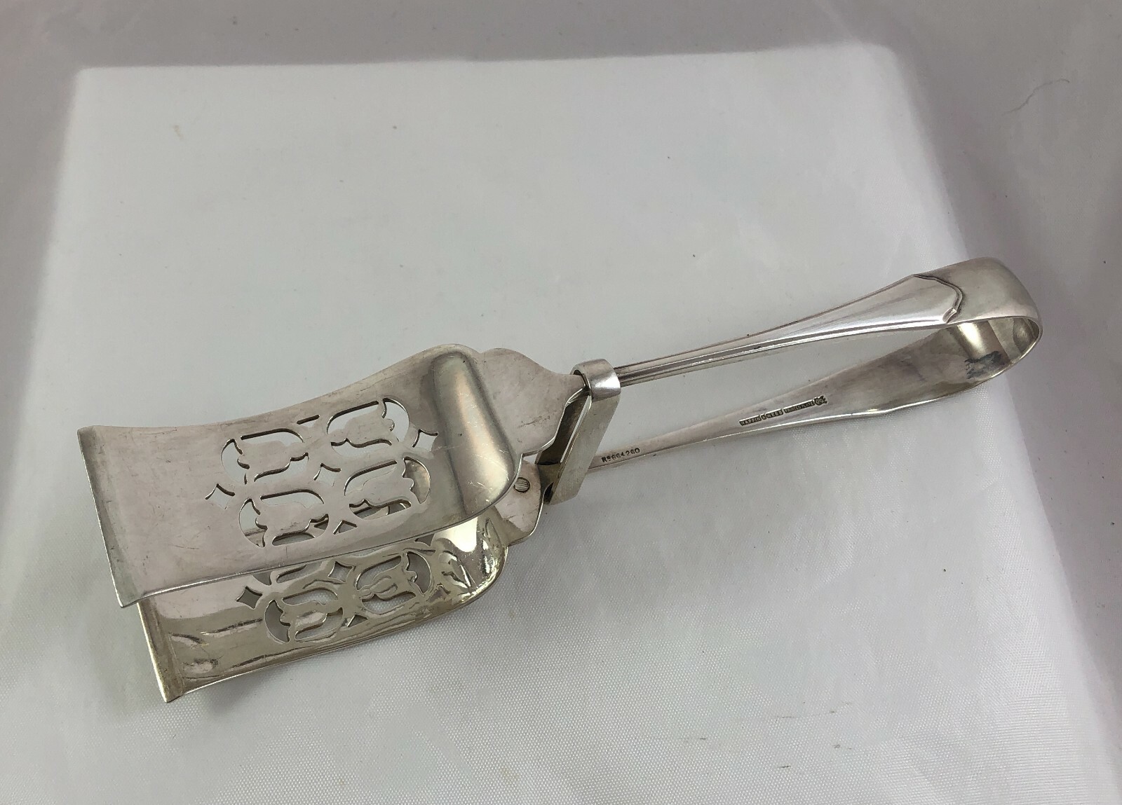 Antique 1918 Princes Silver Plate Mappin & Webb Pastry Asparagus Sandwich Tongs