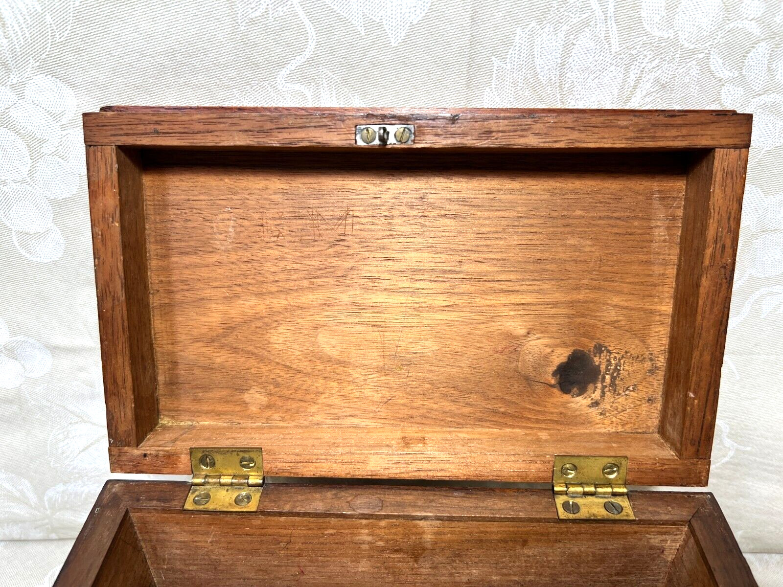 Diminutive Blanket Chest Probably made by a Cabinet Maker No Key