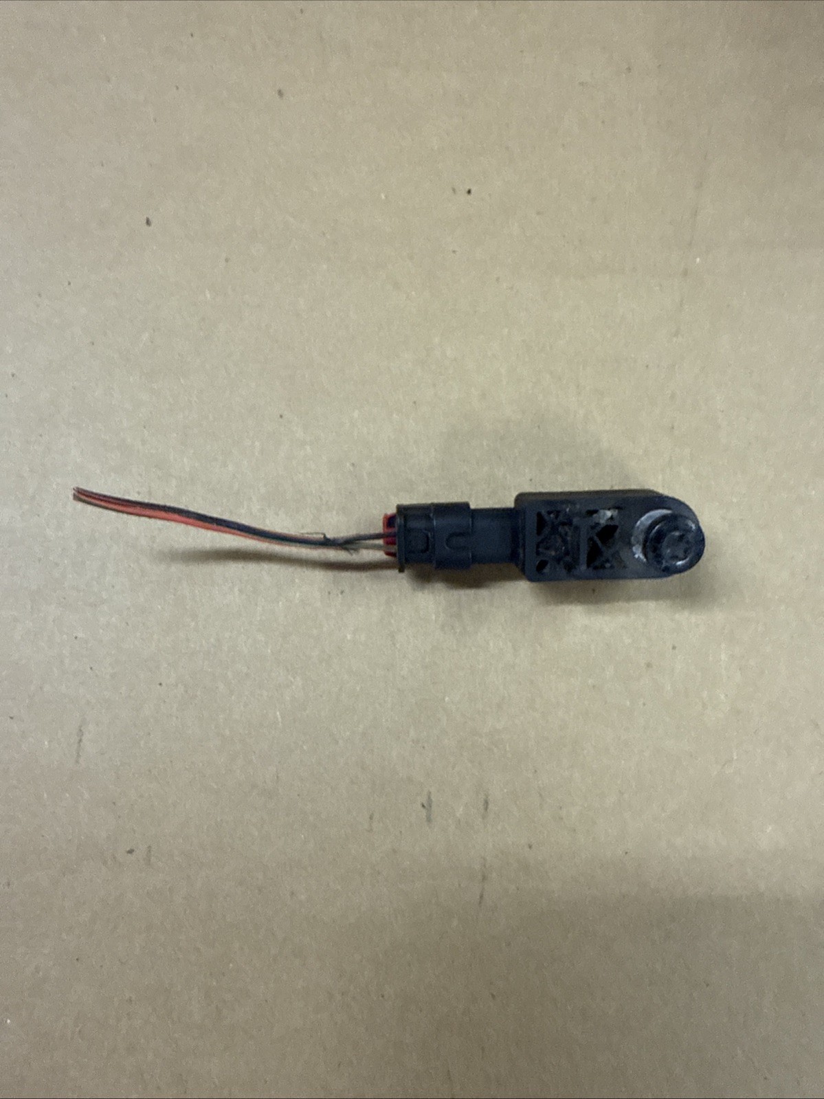 GM 17-25 OEM Buick Chevrolet GMC Front End Discriminating Sensor 13514077