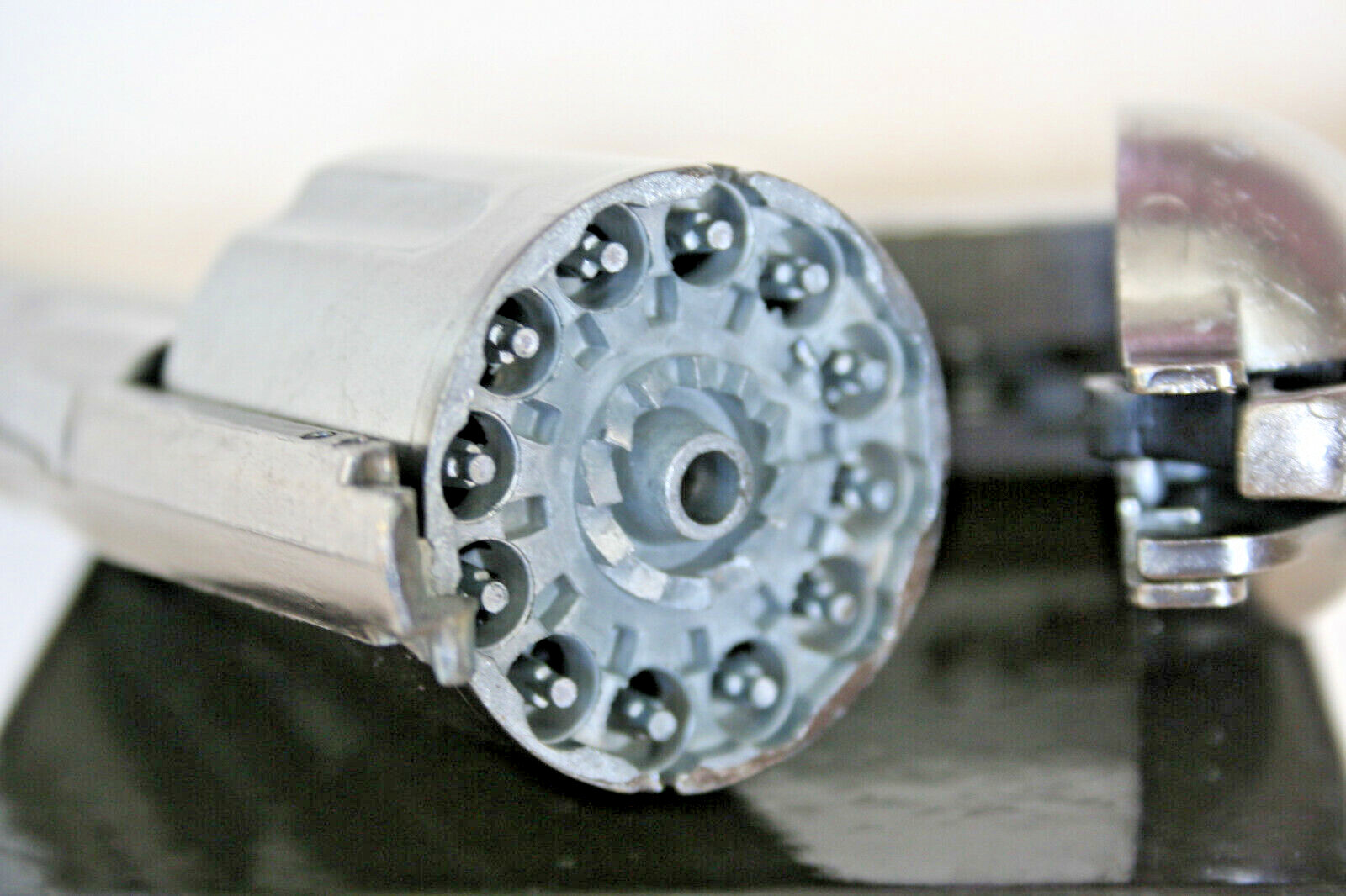 Cap Gun Revolver Die Cast Pistol 12 shot Made in Spain BRAND NEW Outlaw Gonher