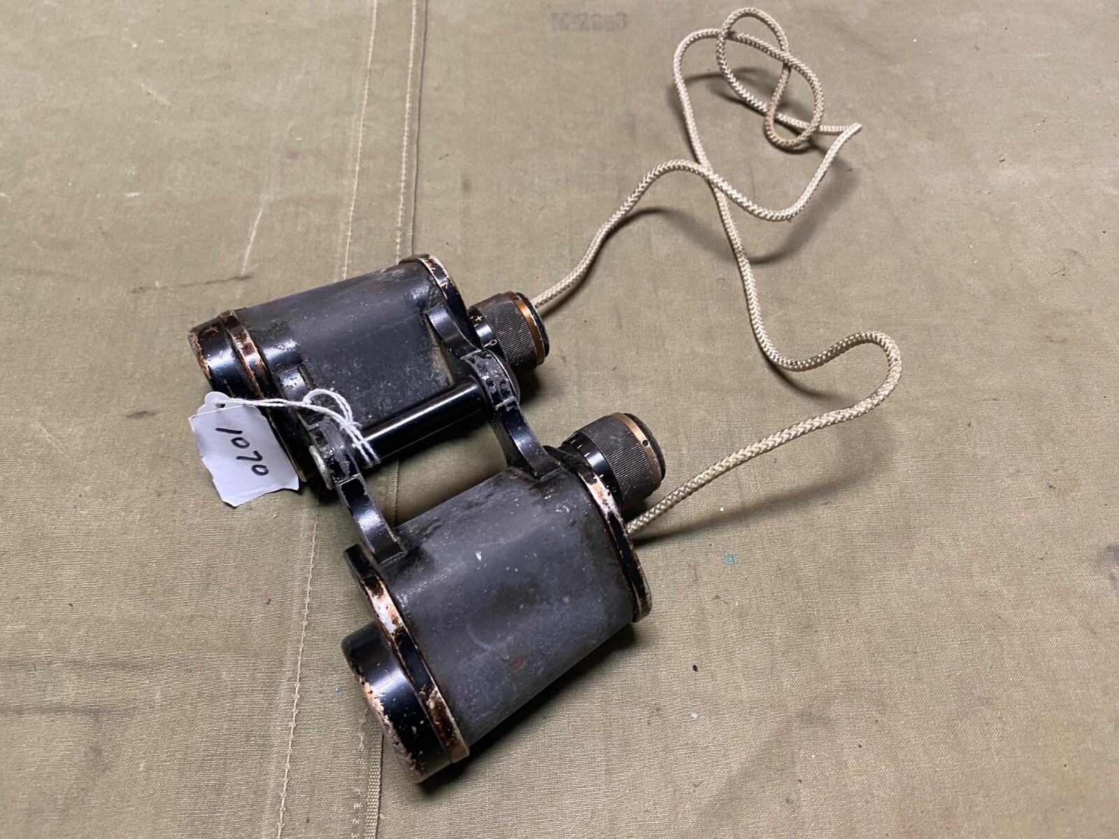 ORIGINAL WWII GERMAN ARMY 6X30 BINOCULARS