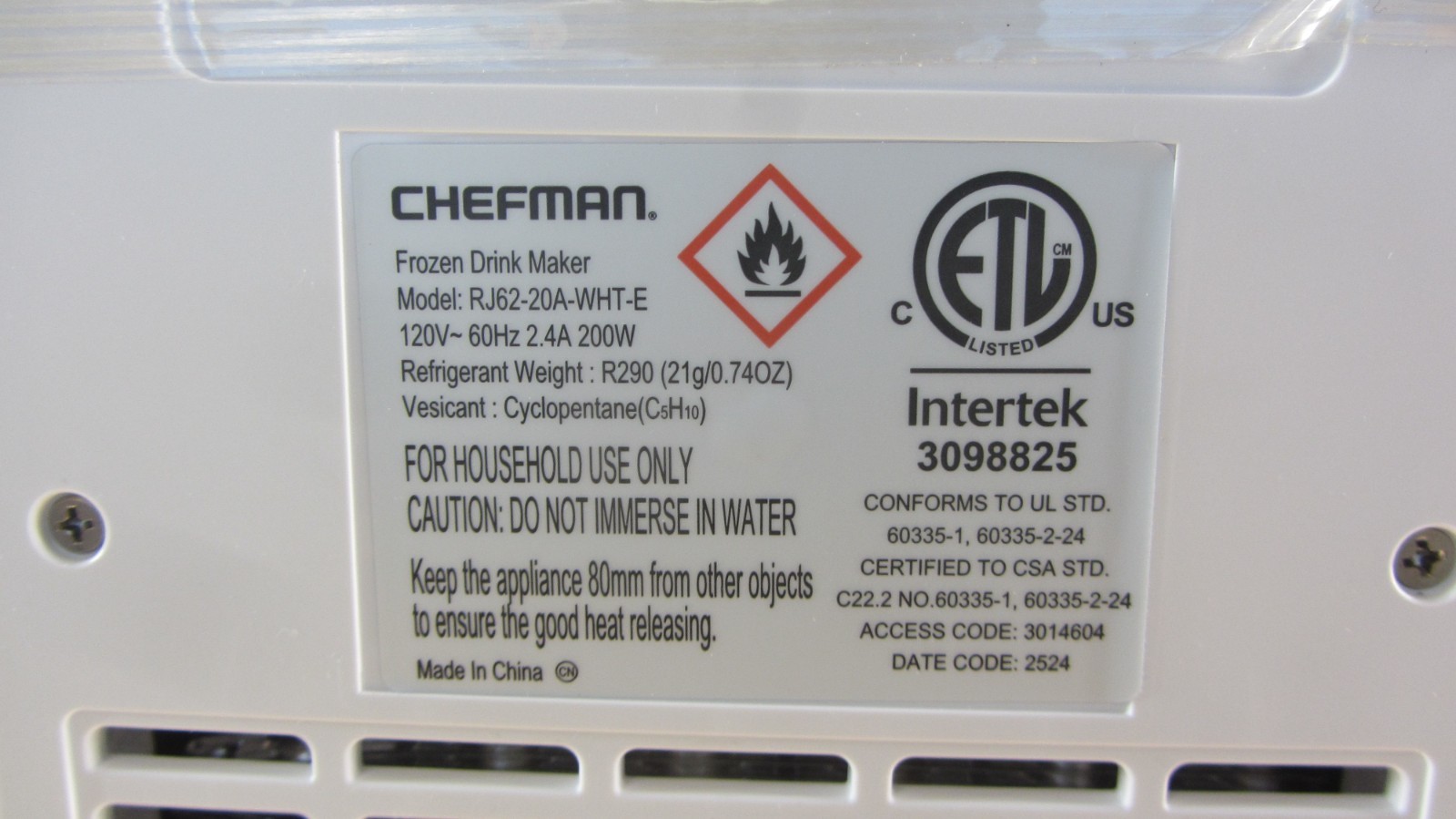 Iceman Slush-Ease Slushy Maker with Customizable Thickness, 64oz, White